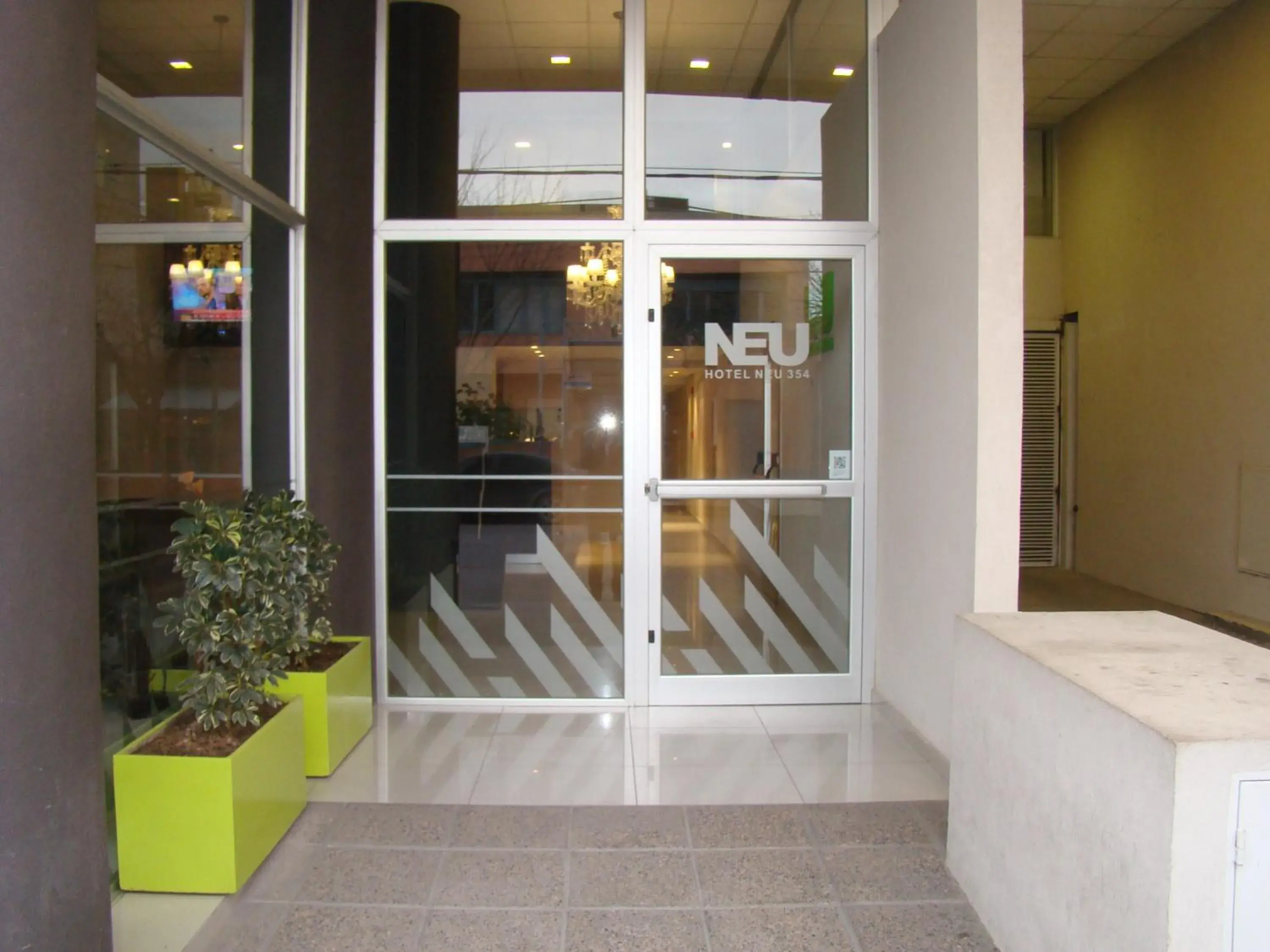 Facade/entrance in Hotel NEU 354 Facade/entrance in Hotel NEU 354