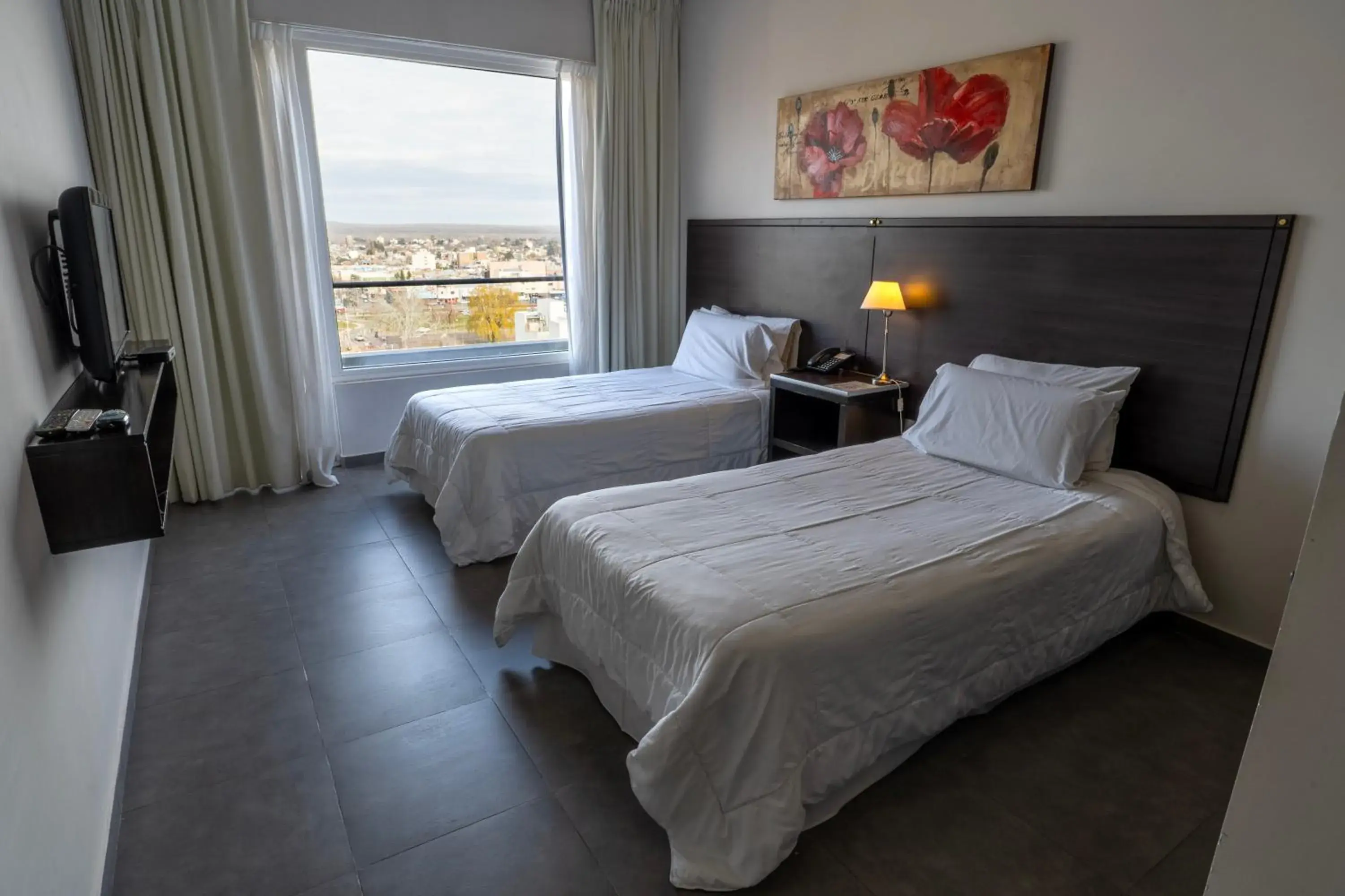 Photo of the whole room, Bed in Hotel NEU 354 Photo of the whole room, Bed in Hotel NEU 354