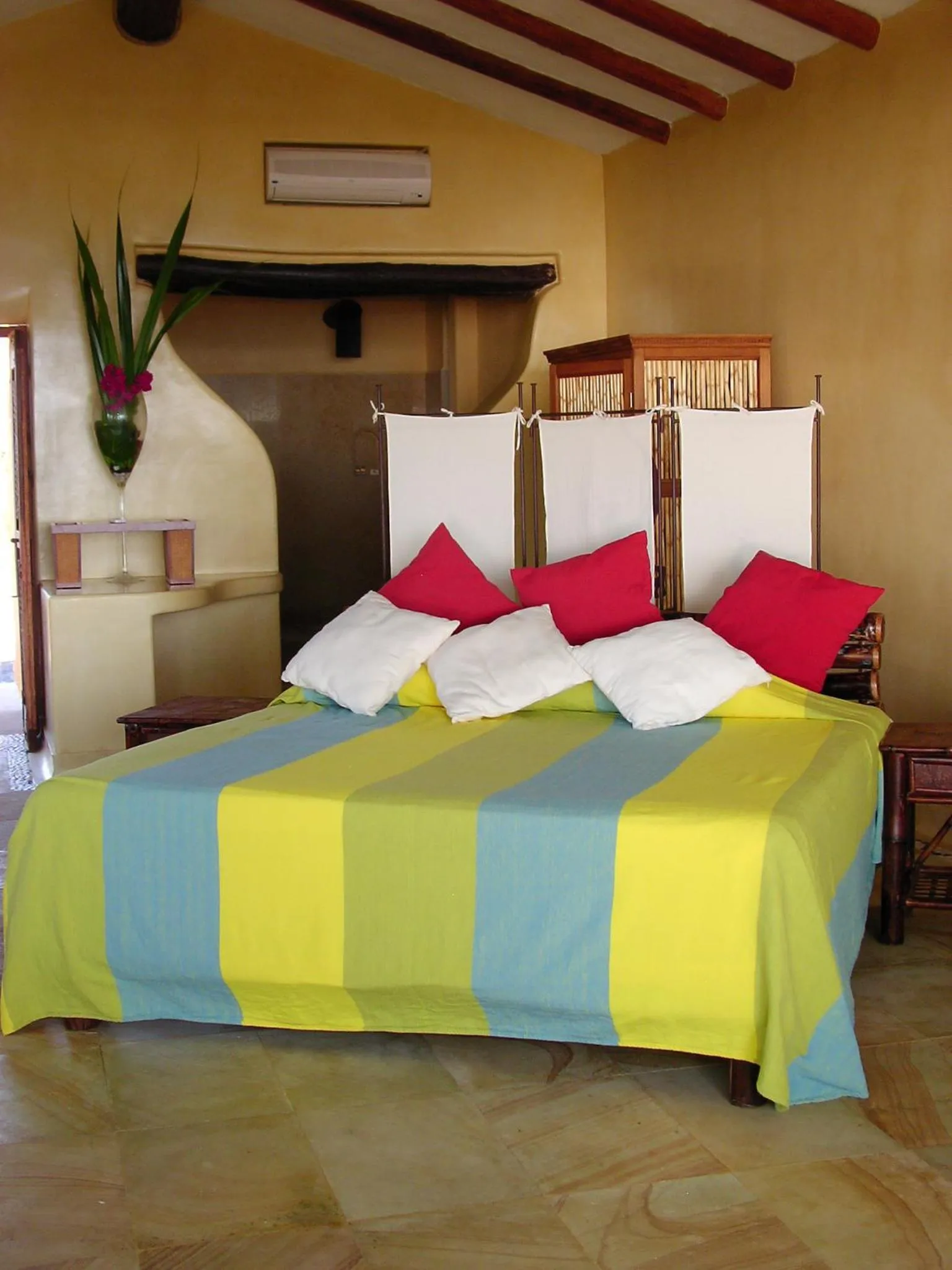 Photo of the whole room, Bed in Casa Kaukan