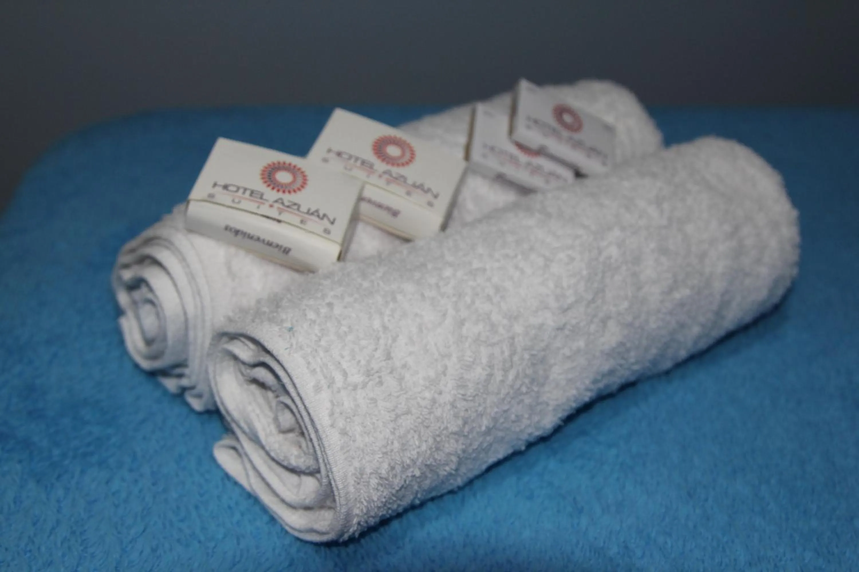 Bathroom in Azuán Suites Hotel By GEH Suites