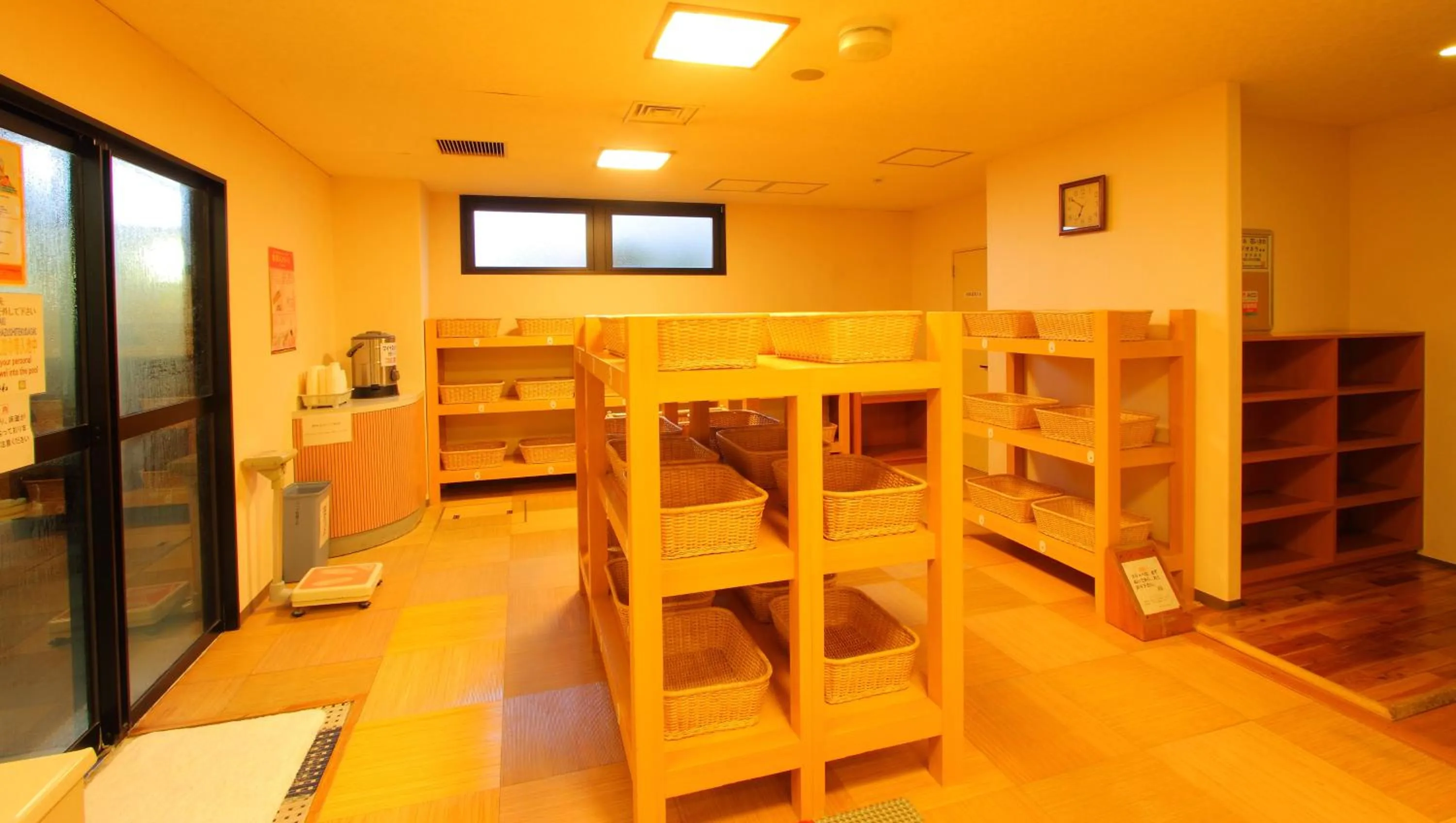 Hot Spring Bath in Hotel Hana Isawa