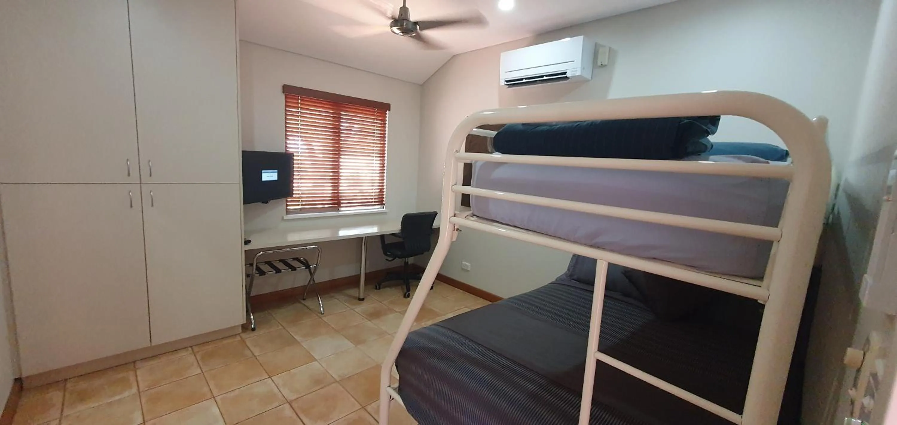 bunk bed, Bed in Samson Beach Chalets