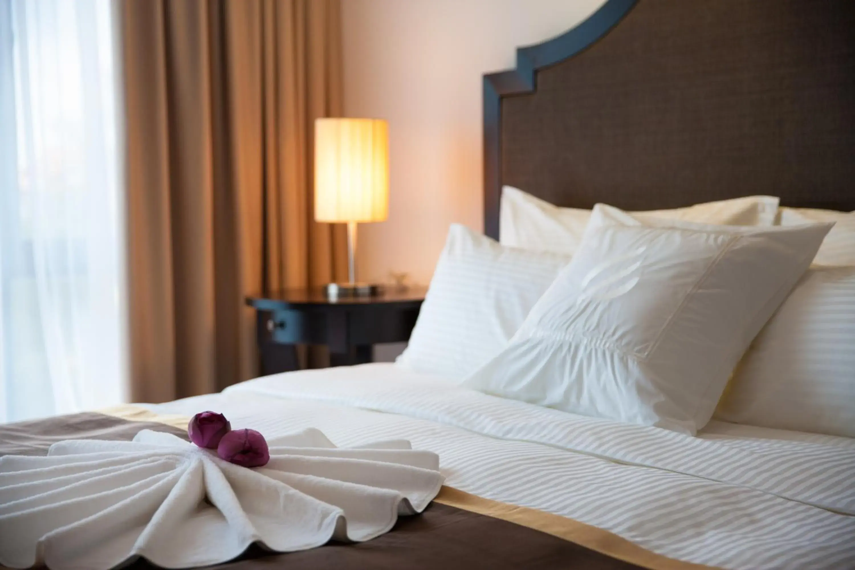 Bed in Elegant Suites Westlake Bed in Elegant Suites Westlake