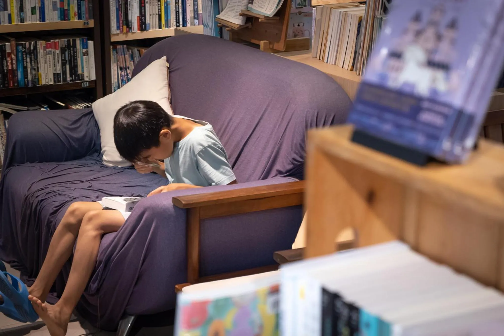 On-site shops in REST Book & Bed