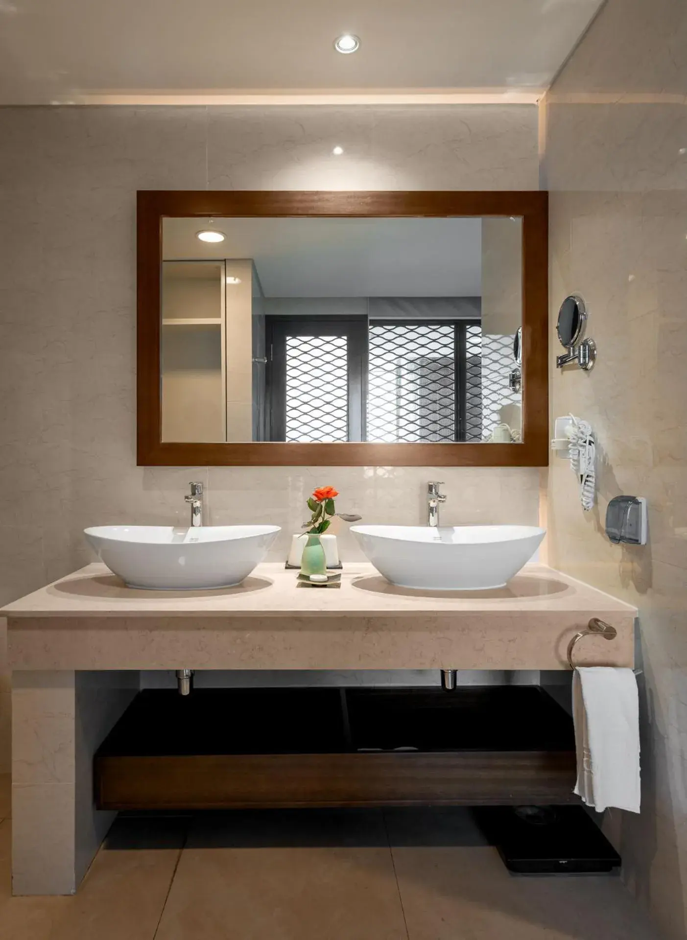 Bathroom in Grand Tourane Hotel Da Nang Bathroom in Grand Tourane Hotel Da Nang