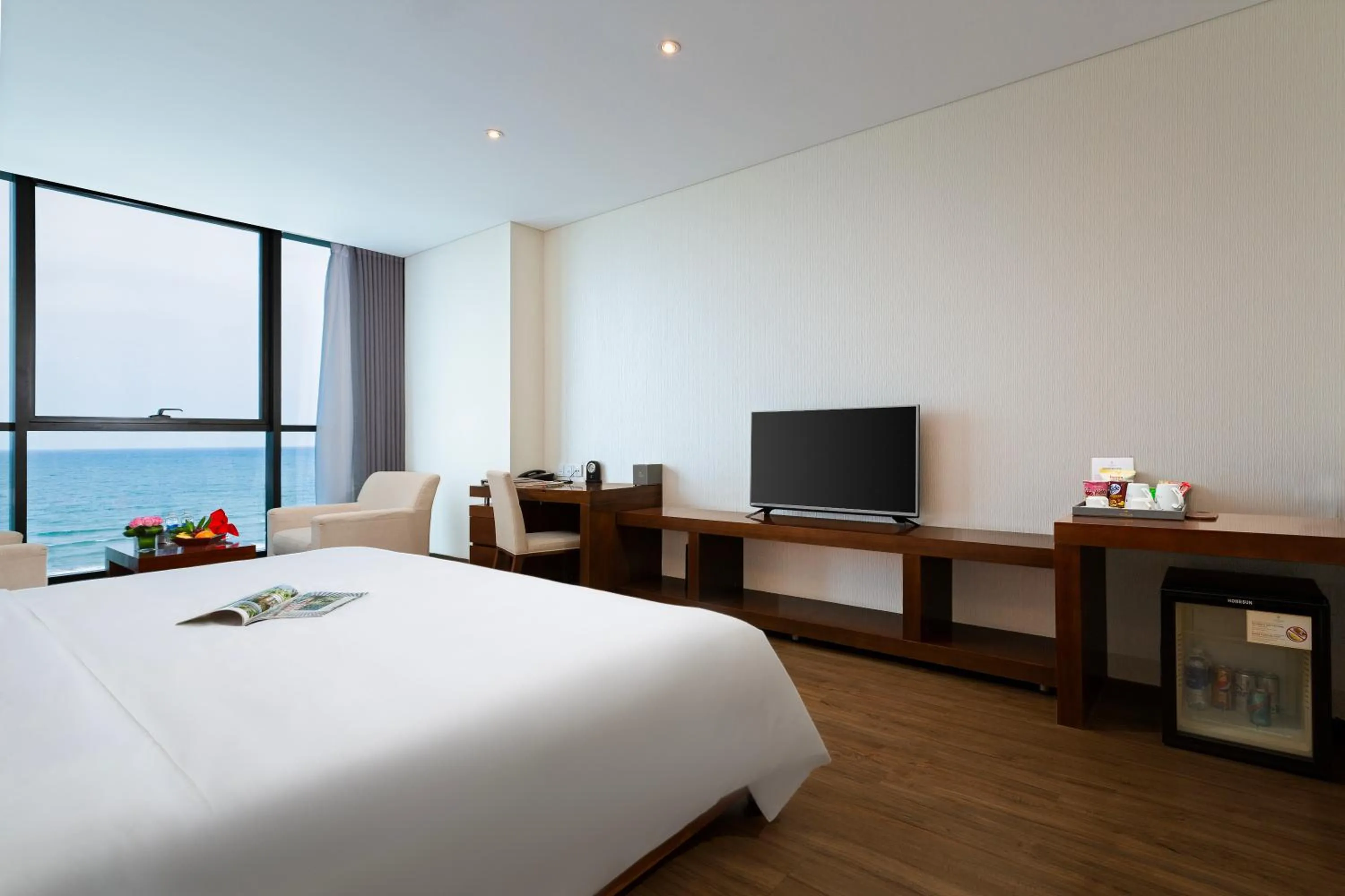 Superior Double or Twin Room with Sea View - single occupancy - Afternoon Tea Inclusive in Grand Tourane Hotel Da Nang