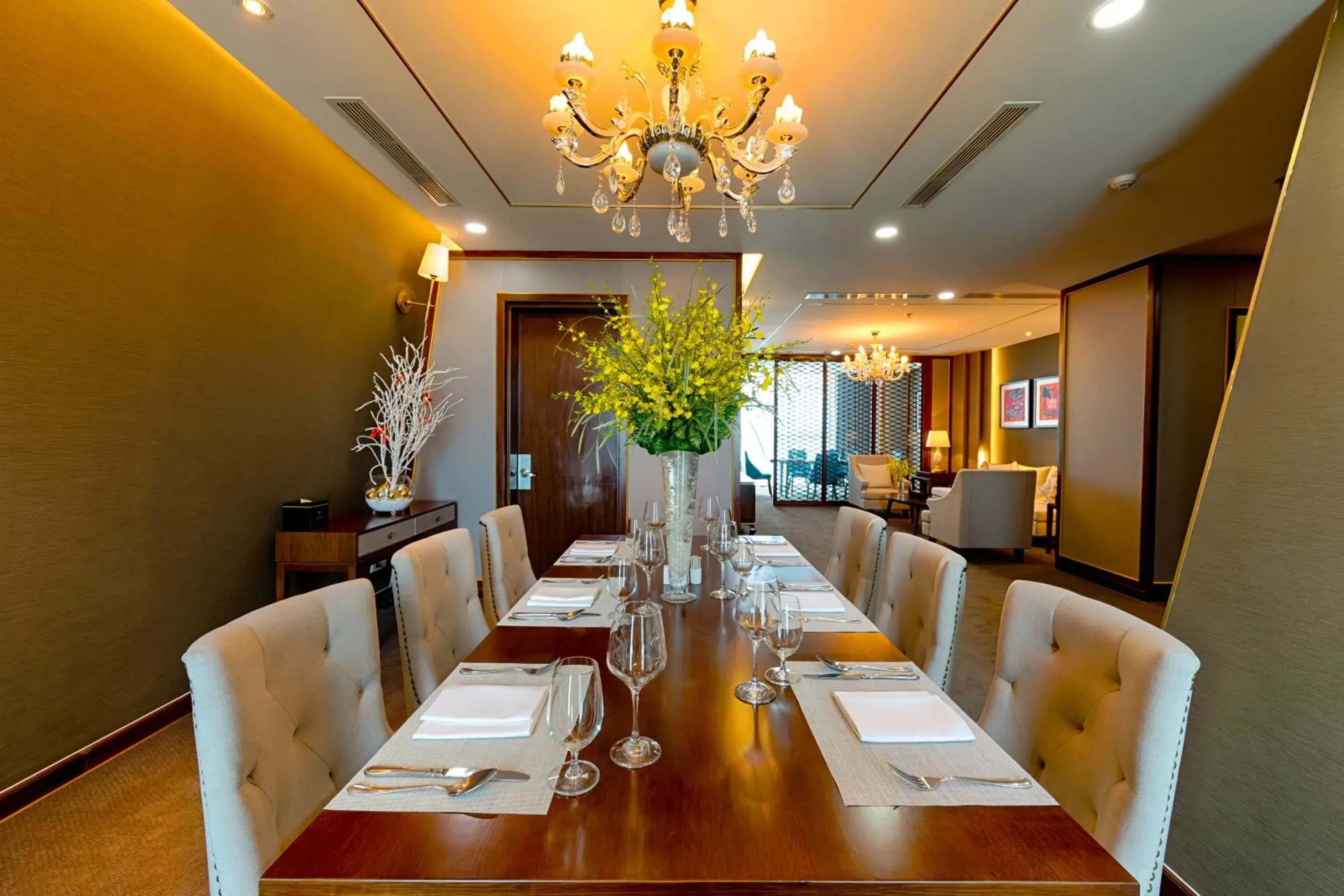 Restaurant/places to eat in Grand Tourane Hotel Da Nang Restaurant/places to eat in Grand Tourane Hotel Da Nang