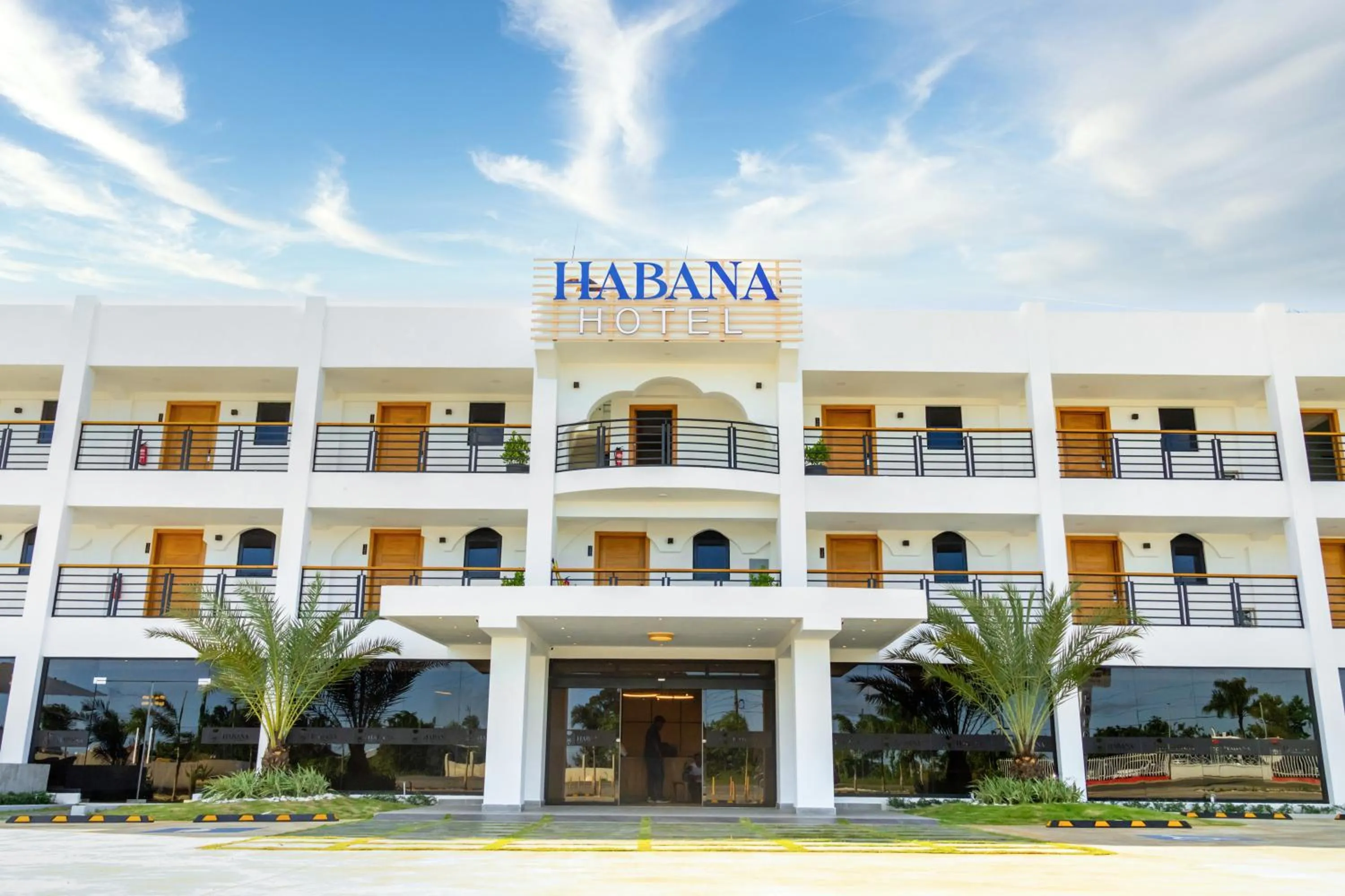 Property building in Habana Hotel Y Restaurante