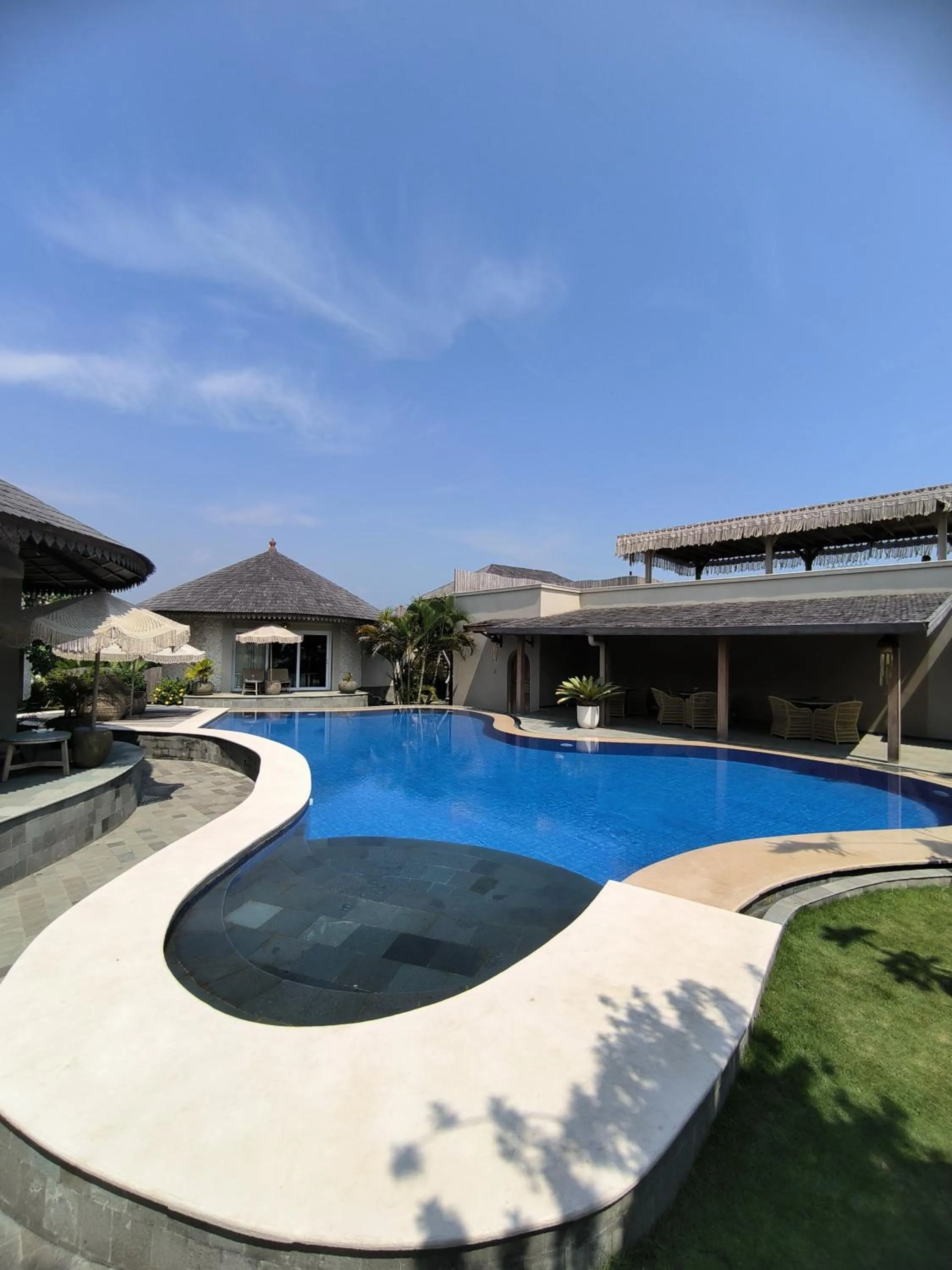 Property building in Villa Suerte