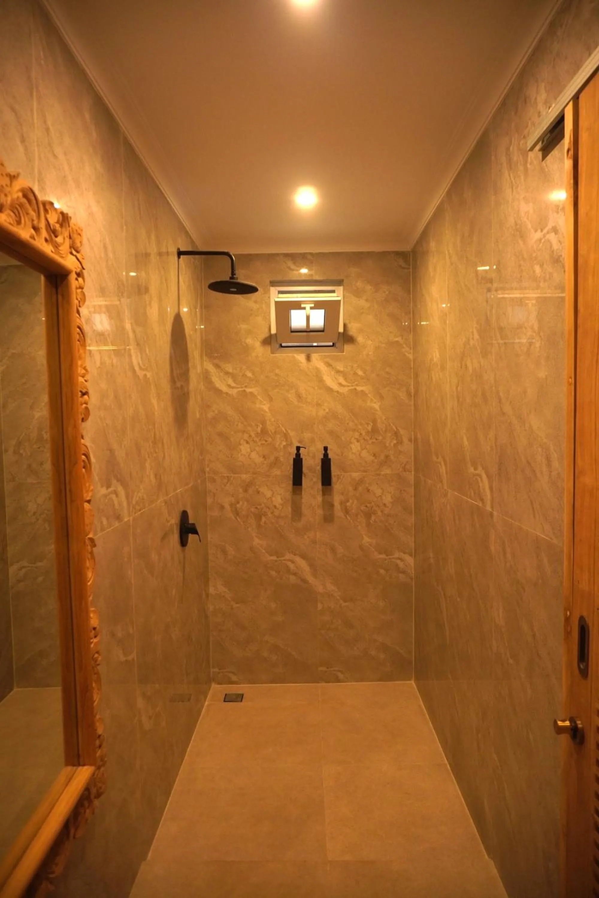 Shower in Villa Suerte