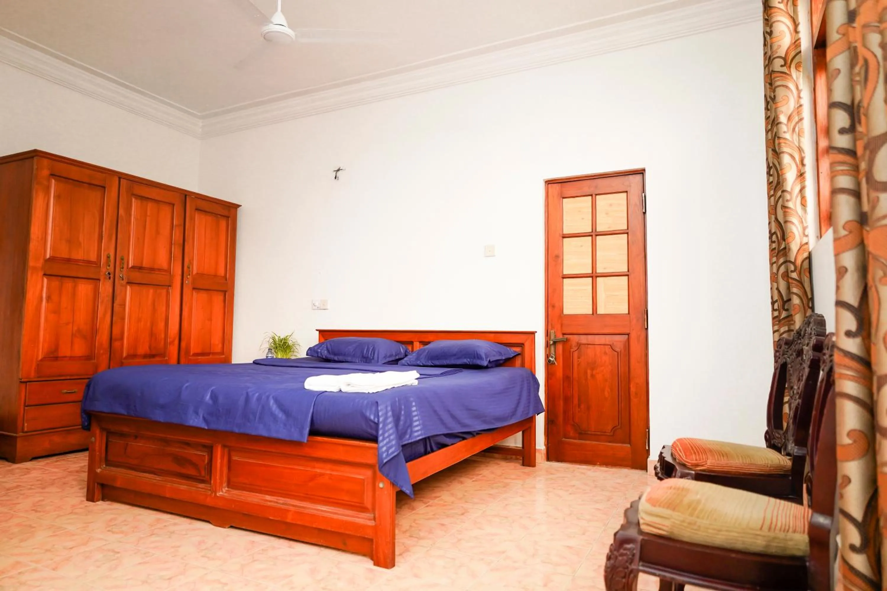 Property building, Bed in The Anam Hotel - Wellawatte