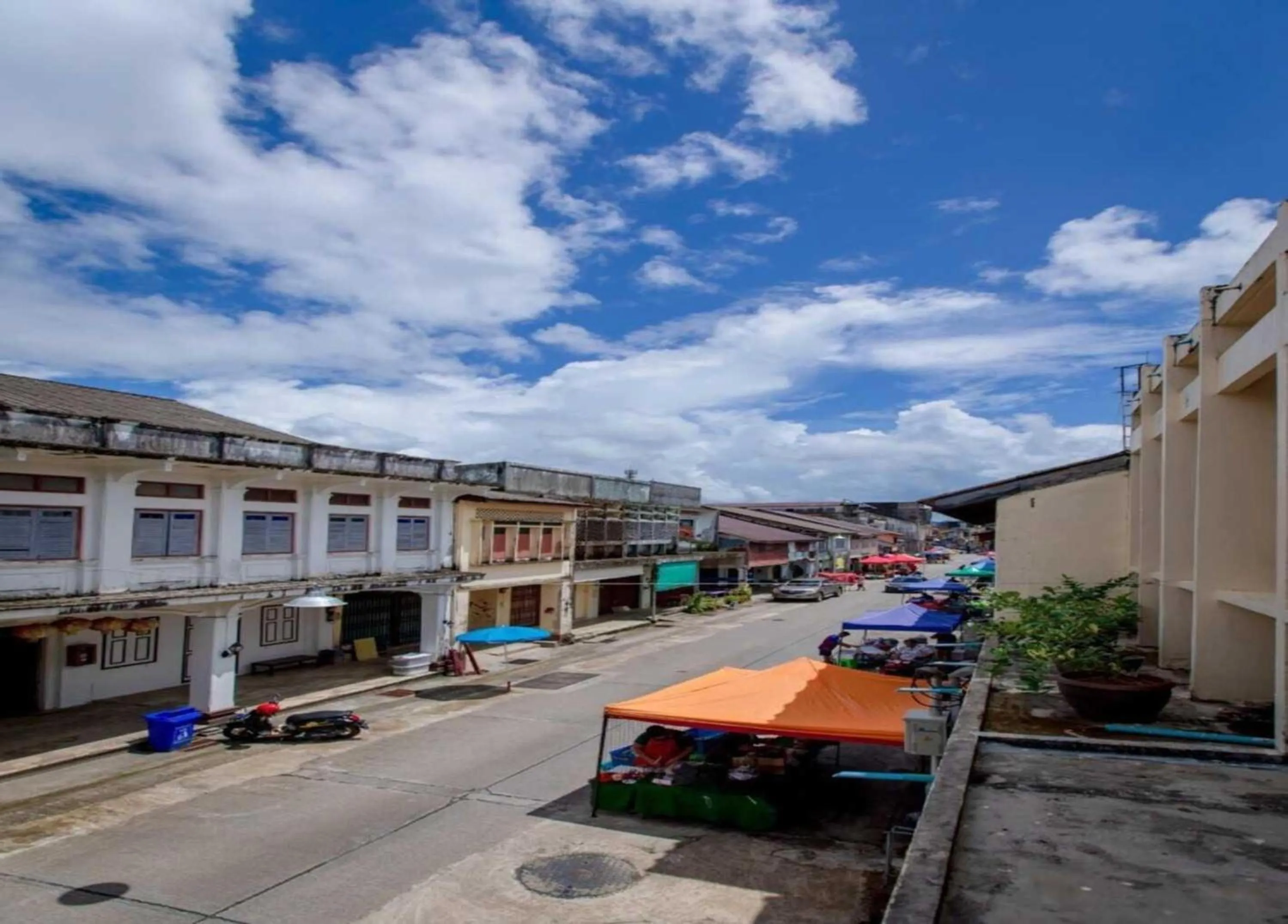 Neighbourhood in OYO 75469 Baan Kong Hostel