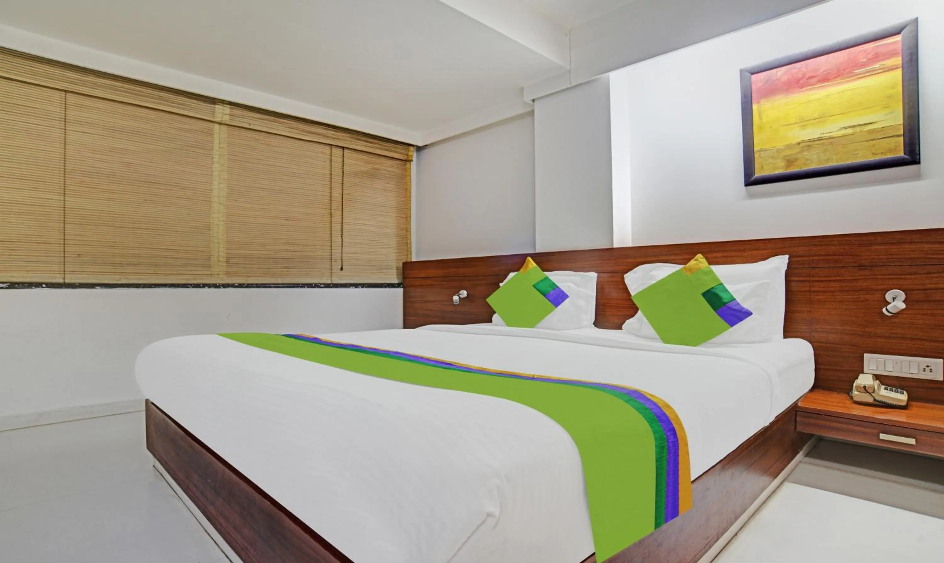 Bedroom, Bed in Treebo Trend Cherry Tree