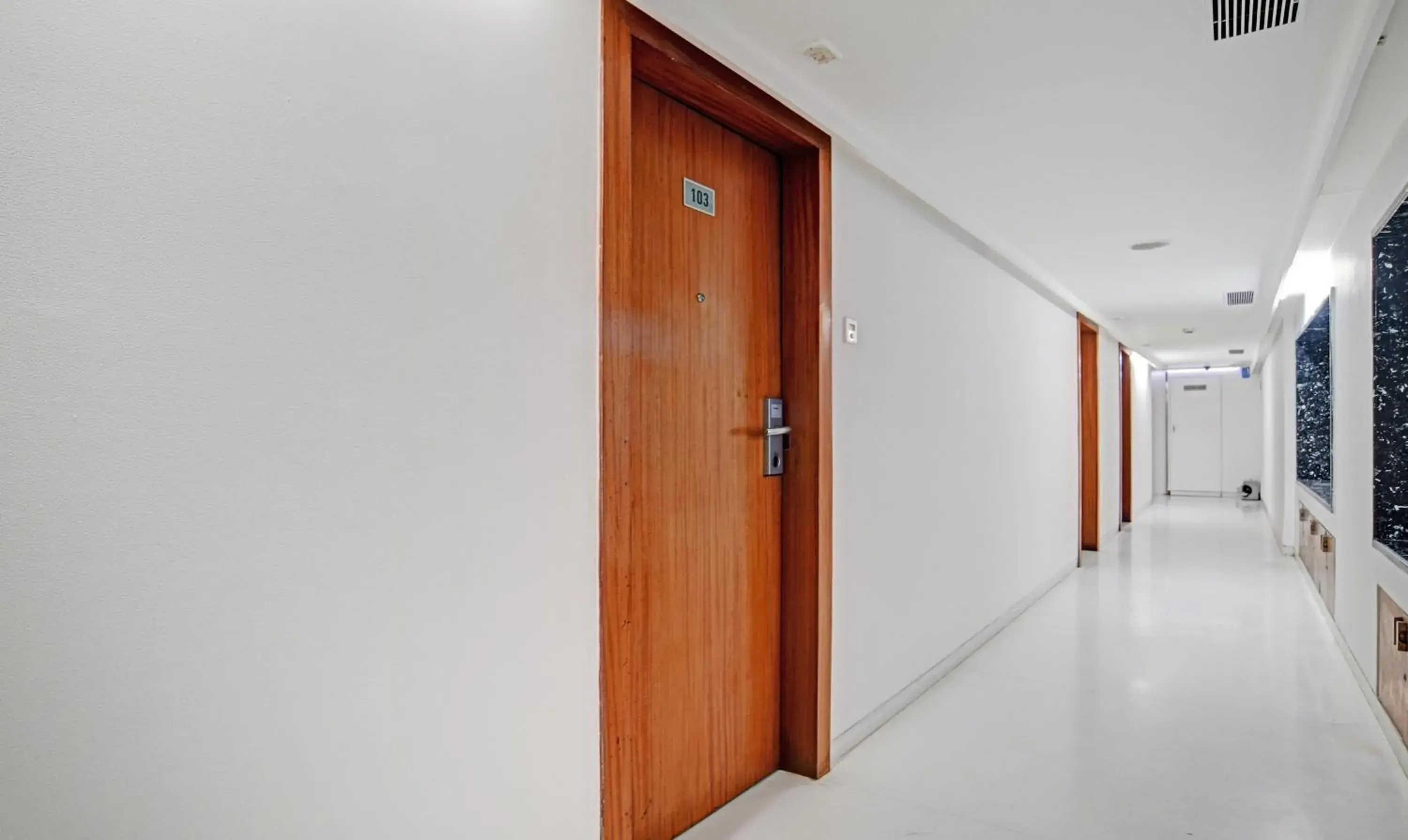 Lobby or reception in Treebo Trend Cherry Tree Lobby or reception in Treebo Trend Cherry Tree