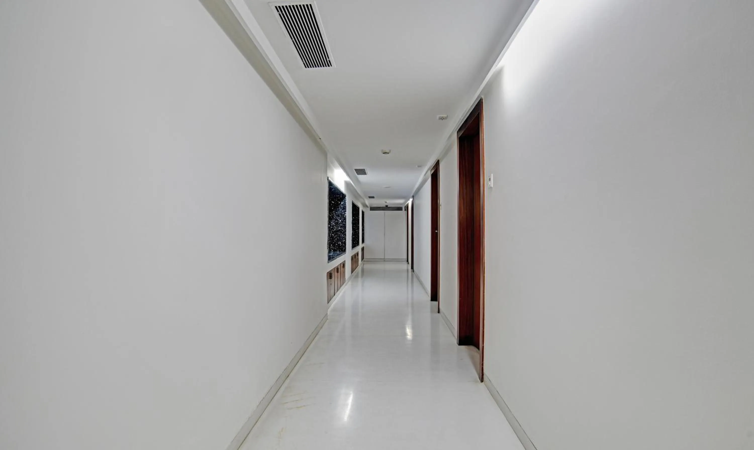 Lobby or reception in Treebo Trend Cherry Tree