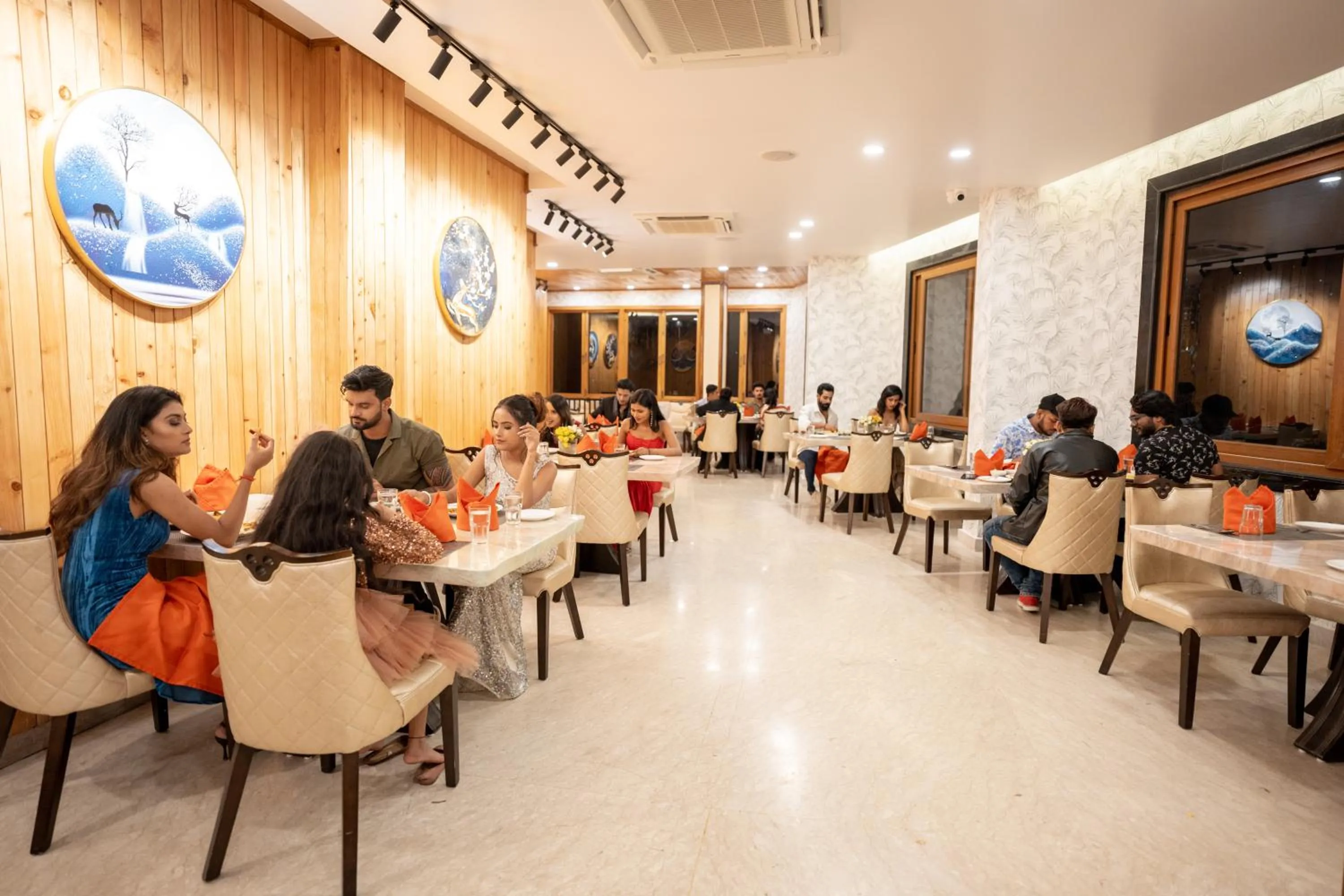 Restaurant/places to eat in Summit Grand Resort & Spa