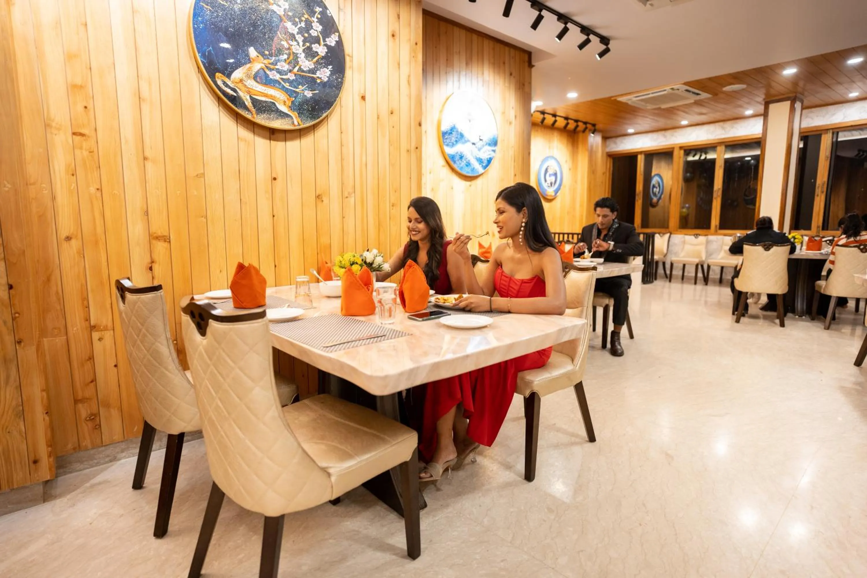 Restaurant/places to eat in Summit Grand Resort & Spa