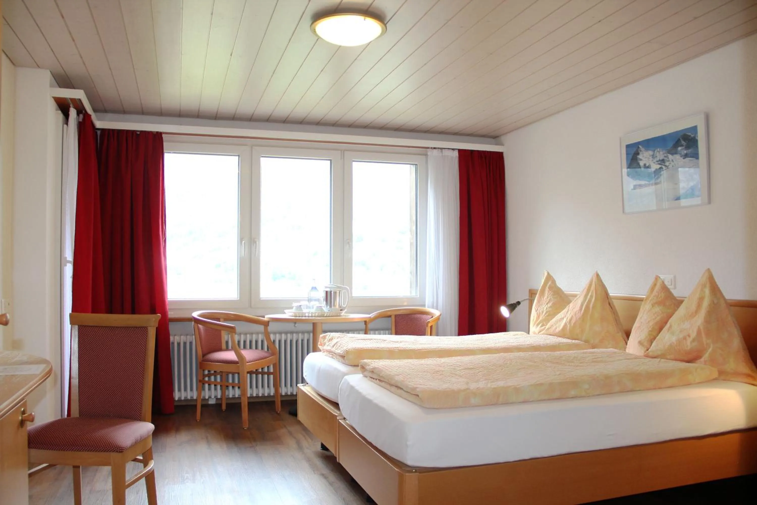 Property building, Bed in Hotel Eigerblick