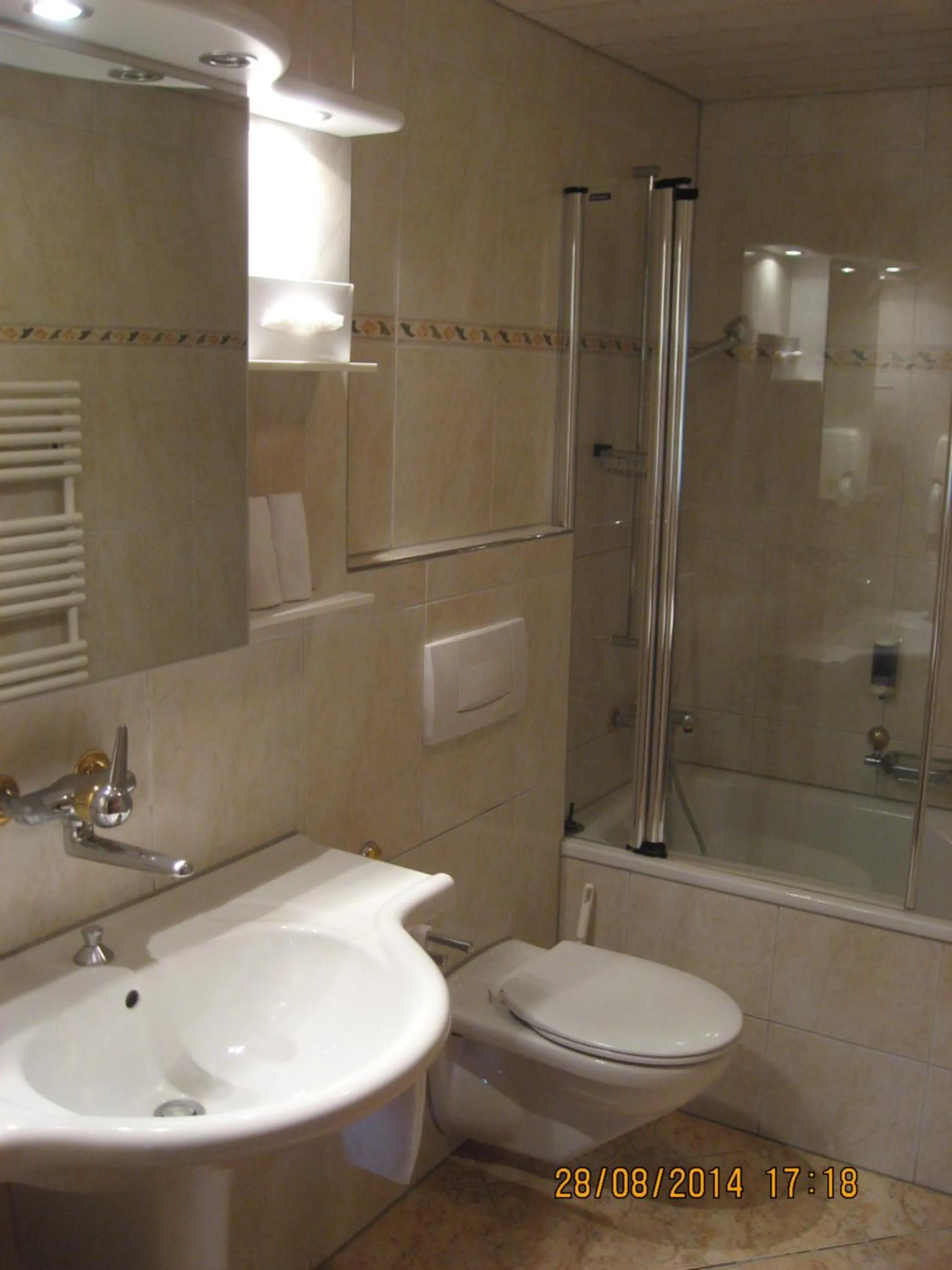 Bathroom in Hotel Eigerblick