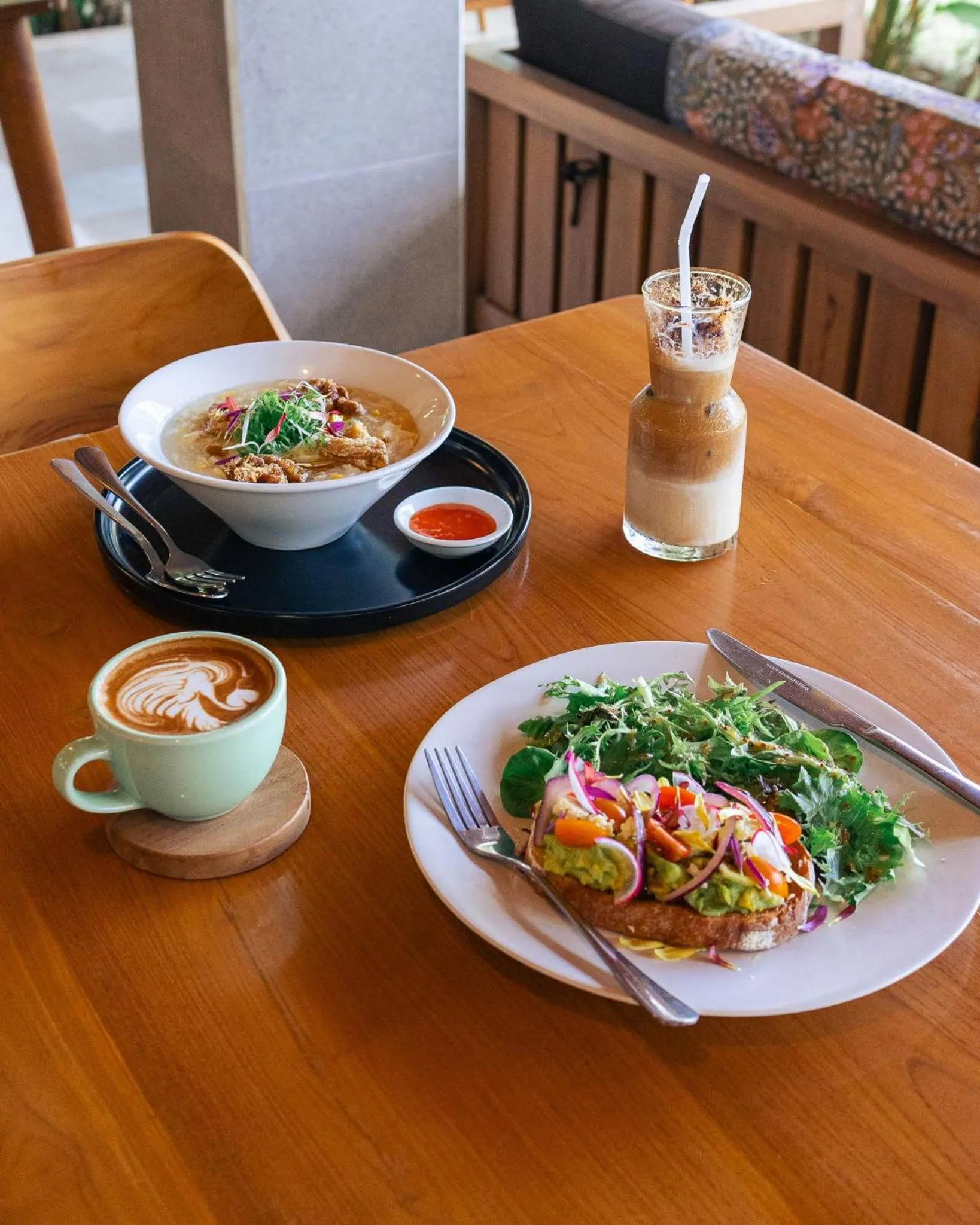 Restaurant/places to eat in Mahayoga Ubud Private Pool Villa Spa And Resto