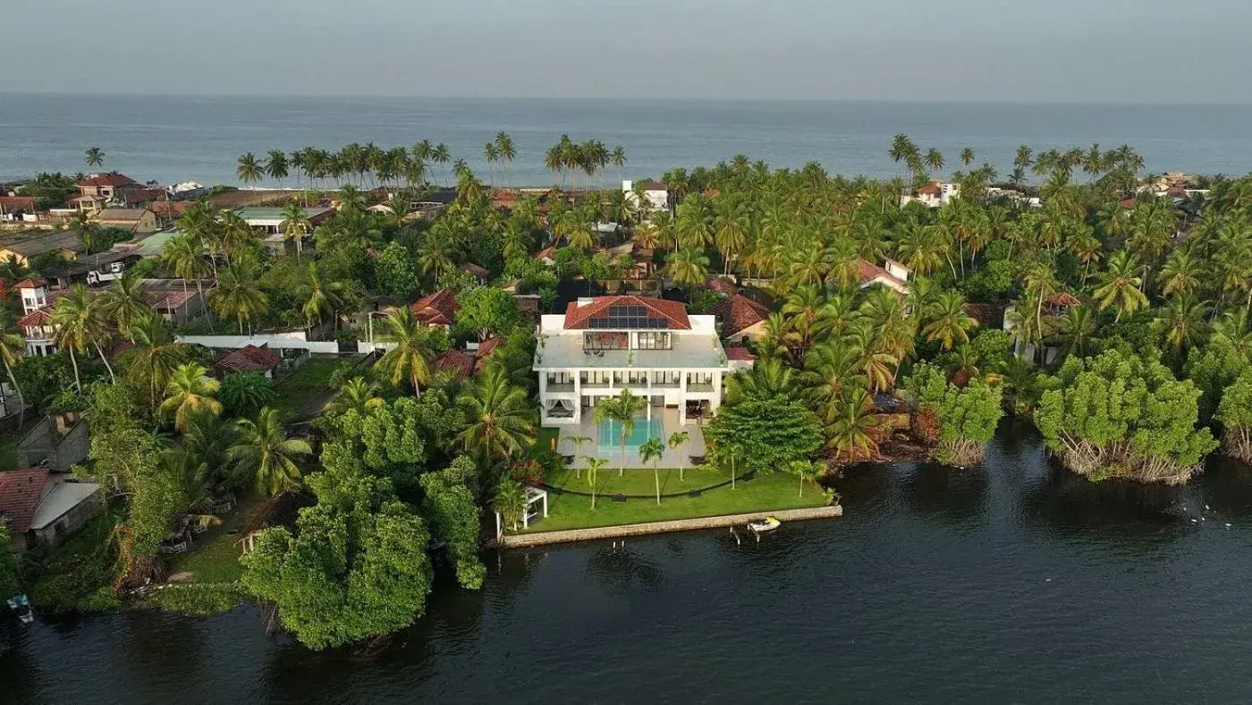 Property building in Agandau House Property building in Agandau House