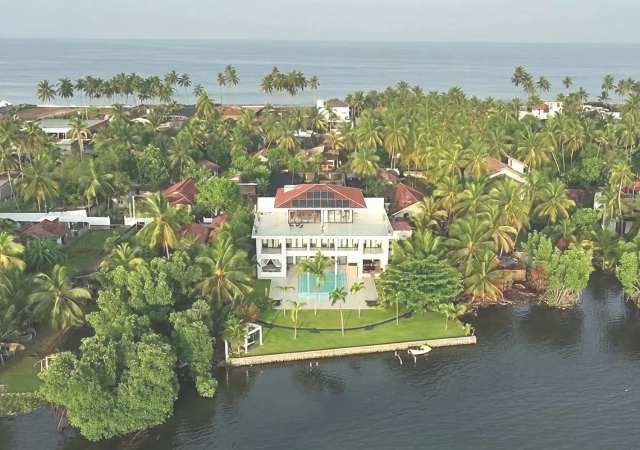 Property building in Agandau House Property building in Agandau House