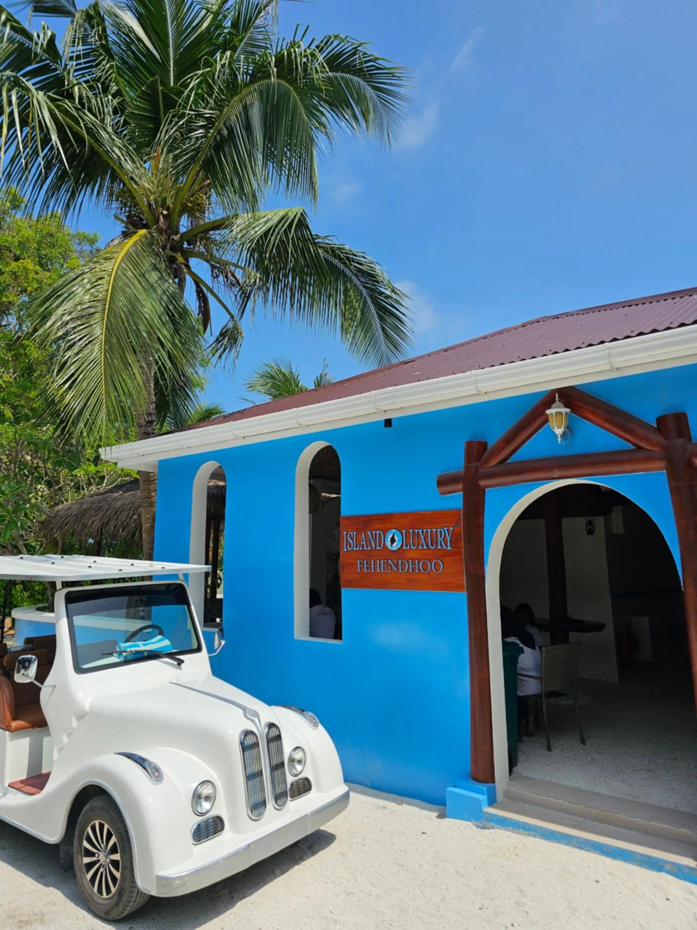 Property building in Island Luxury Fehendhoo