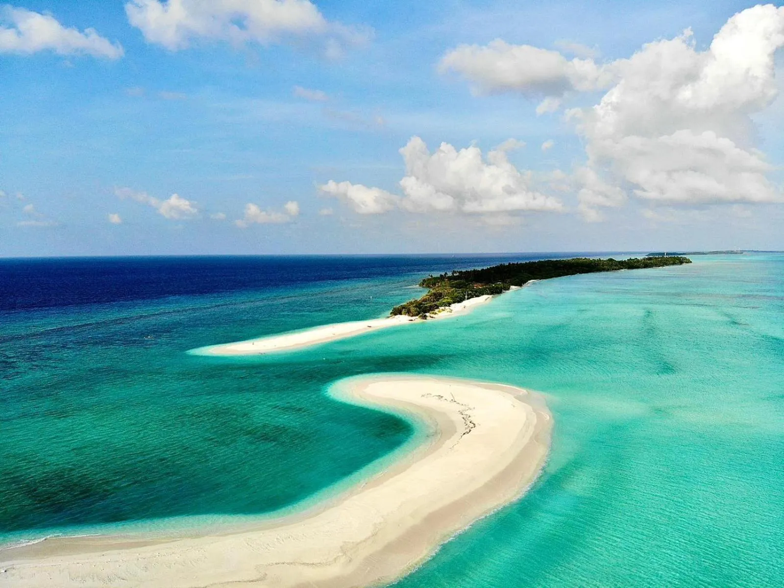 Natural landscape in Island Luxury Fehendhoo