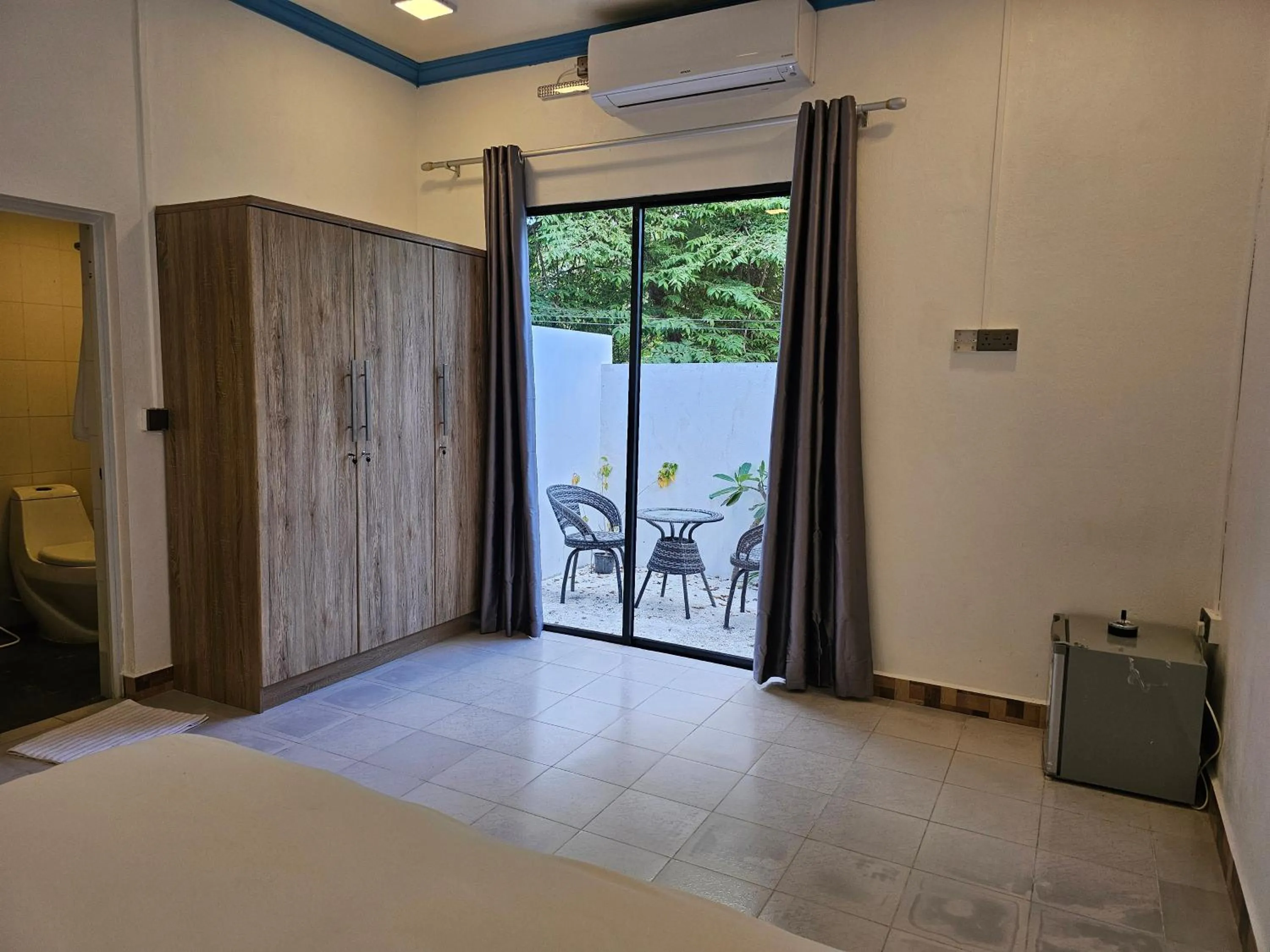 Photo of the whole room in Island Luxury Fehendhoo