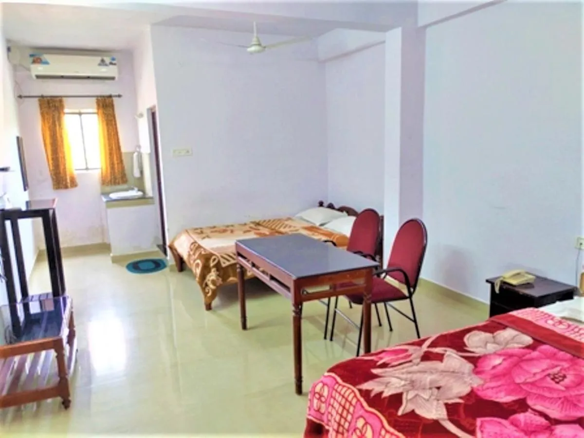 Bed in Dubai Hotel & Restaurant Kumarakom