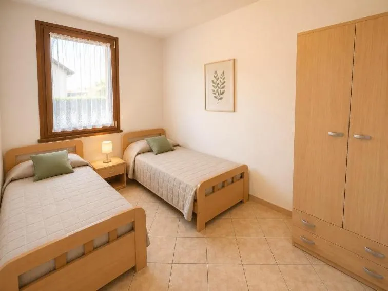Bedroom, Bed in Villa Dascia - Agenzia Cocal