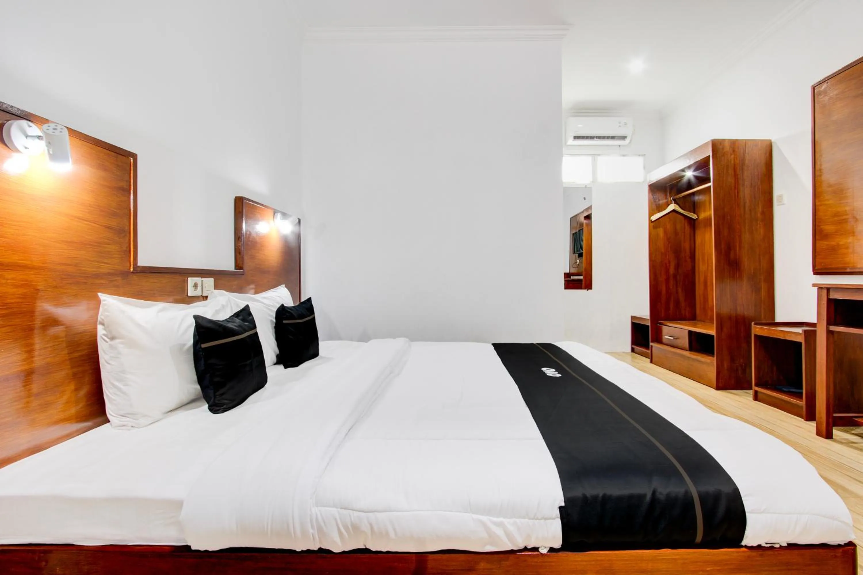 Bedroom, Bed in Capital O 93873 Sokkyo Homestay