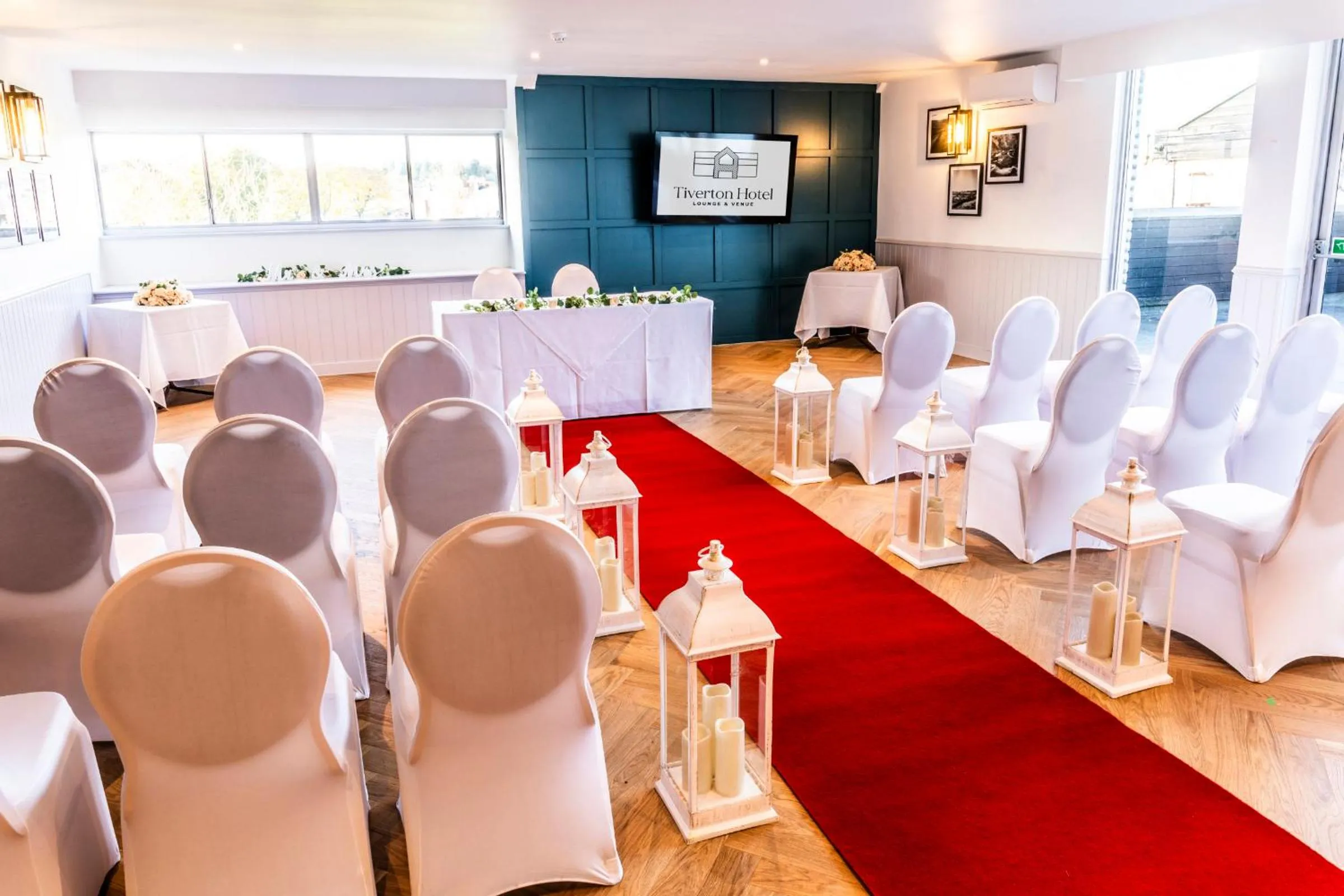 Banquet/Function facilities in Tiverton Hotel Lounge & Venue