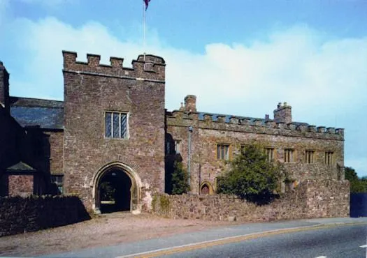 Area and facilities in Tiverton Hotel Lounge & Venue