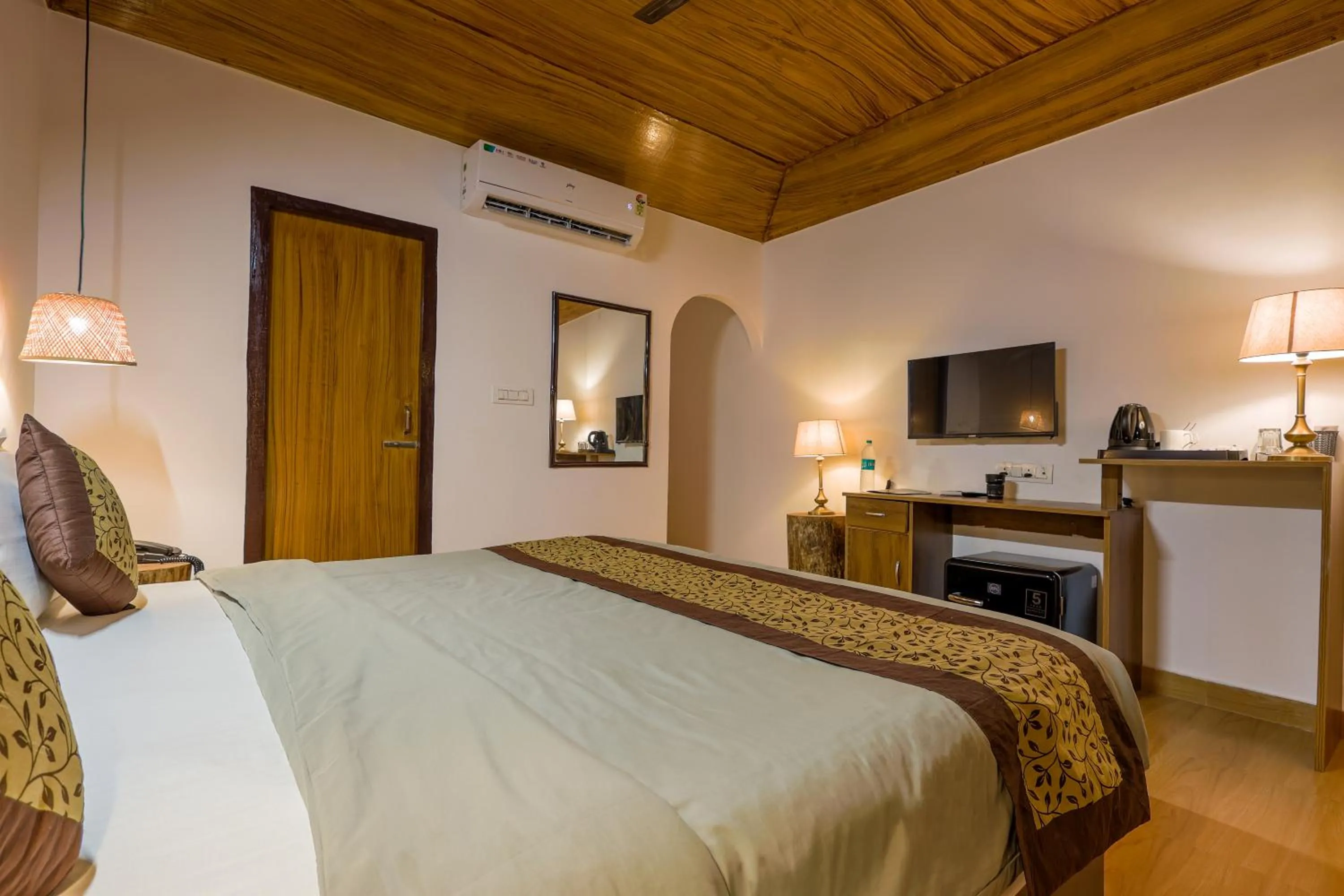 Bedroom, Bed in Wild Planet Corbett Hotel and Resort