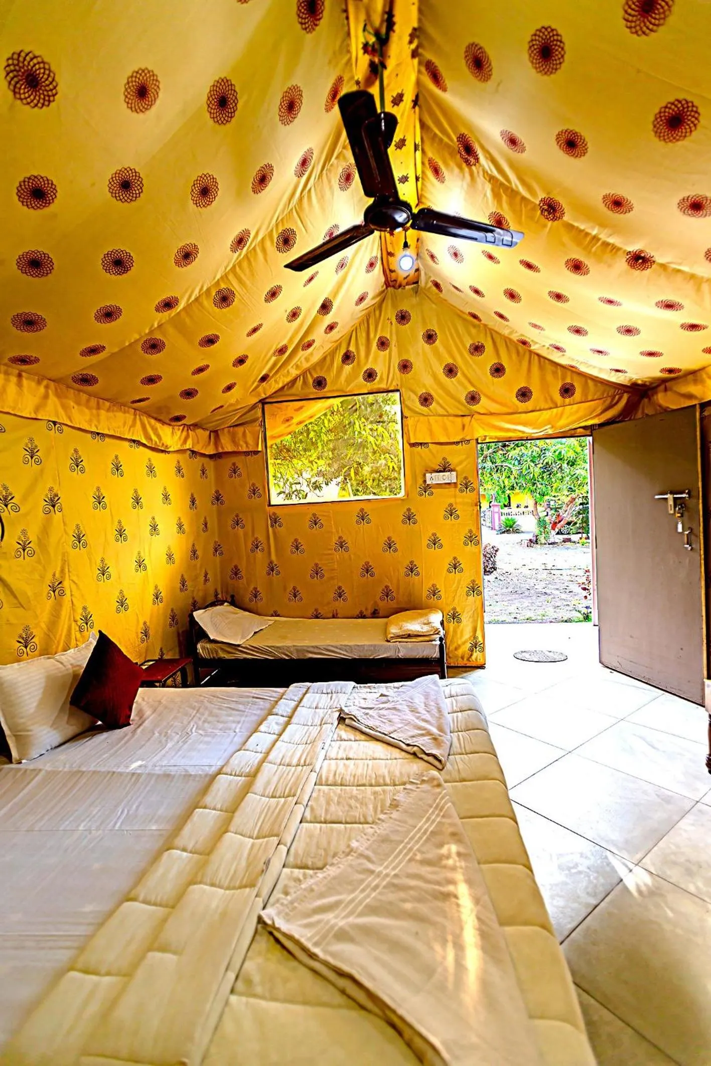 Photo of the whole room in Amber Resort