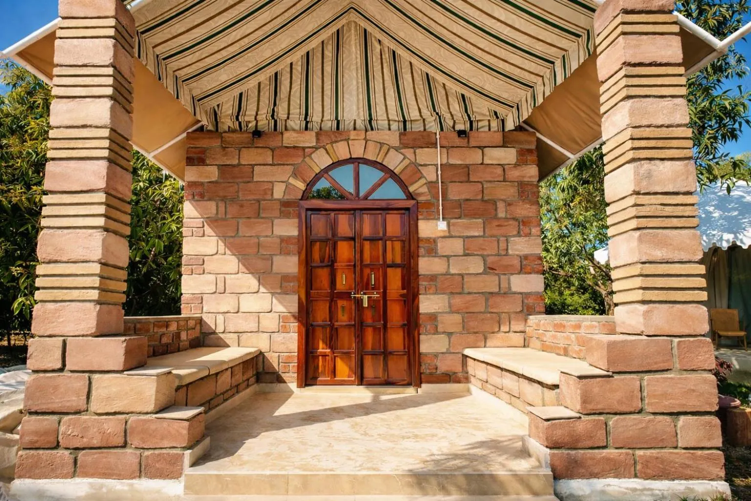 Facade/entrance in Amber Resort