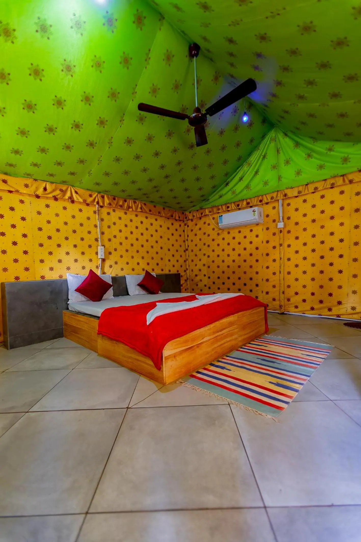 Photo of the whole room in Amber Resort