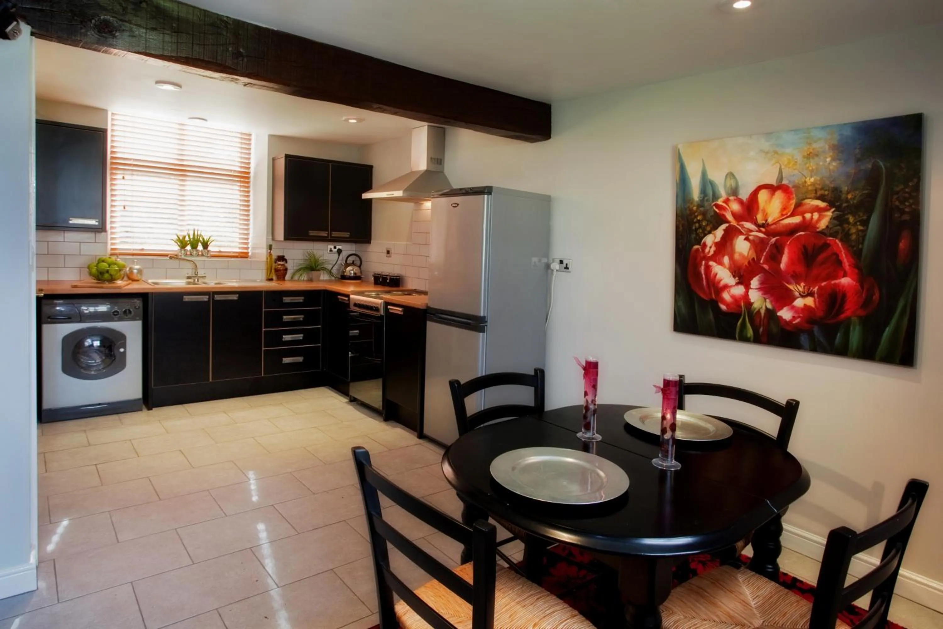 Kitchen or kitchenette in Waterton Park Hotel