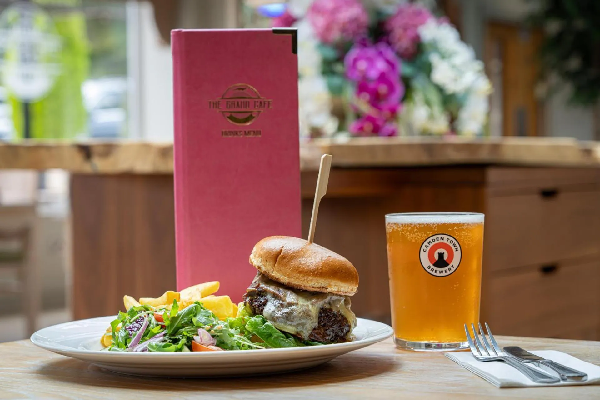 Food and drinks in Waterton Park Hotel