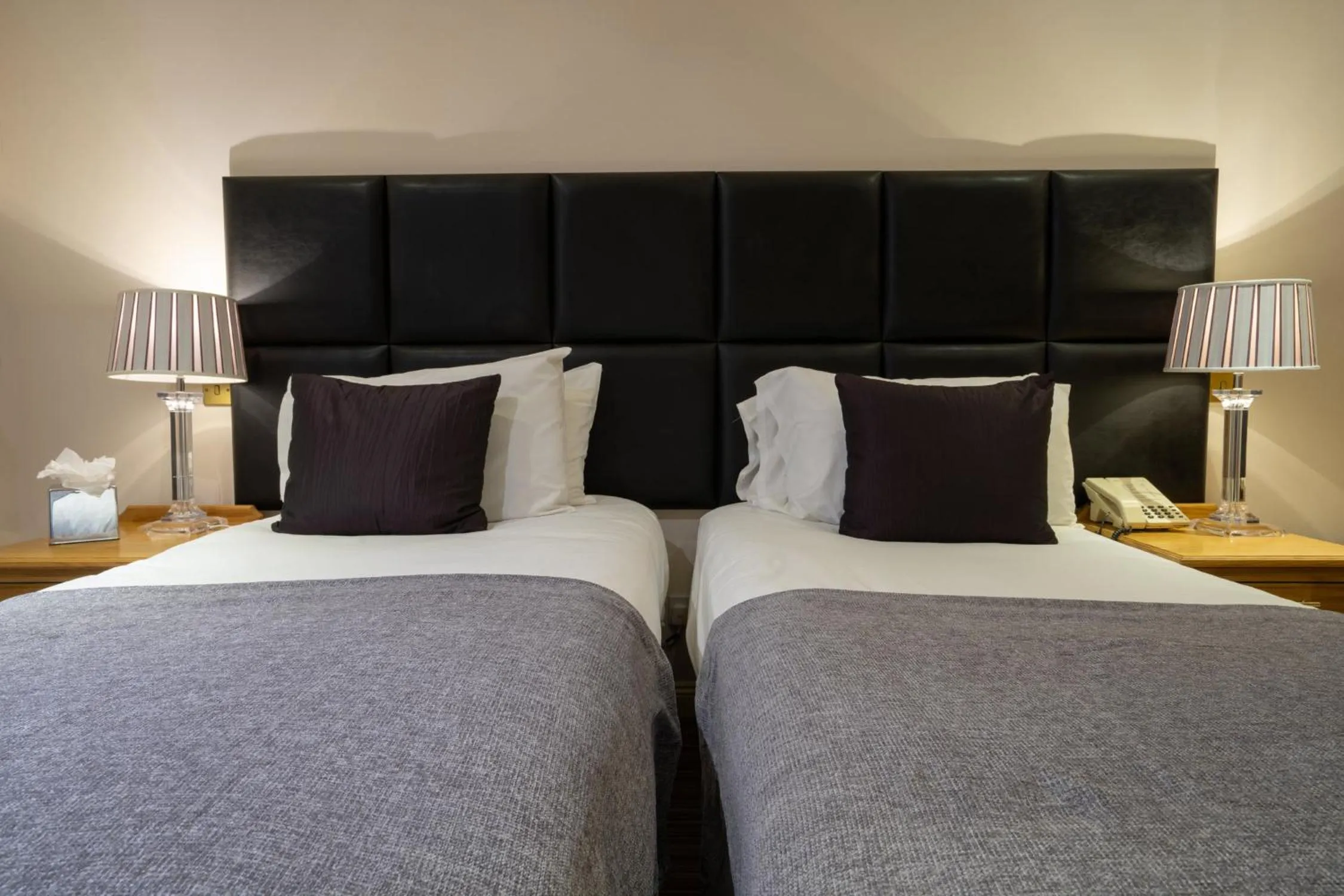 Bed in Waterton Park Hotel