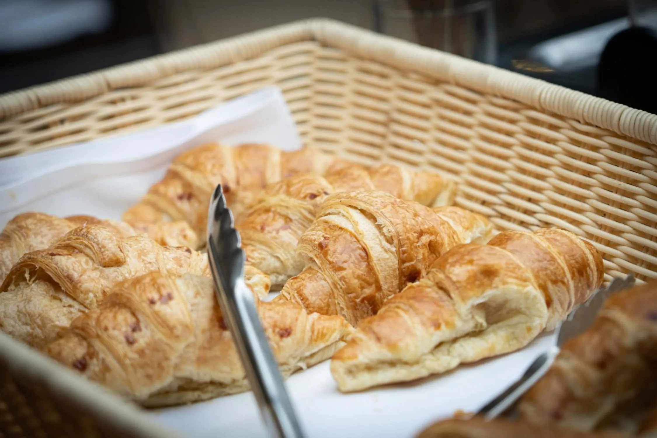 Food and drinks in Waterton Park Hotel