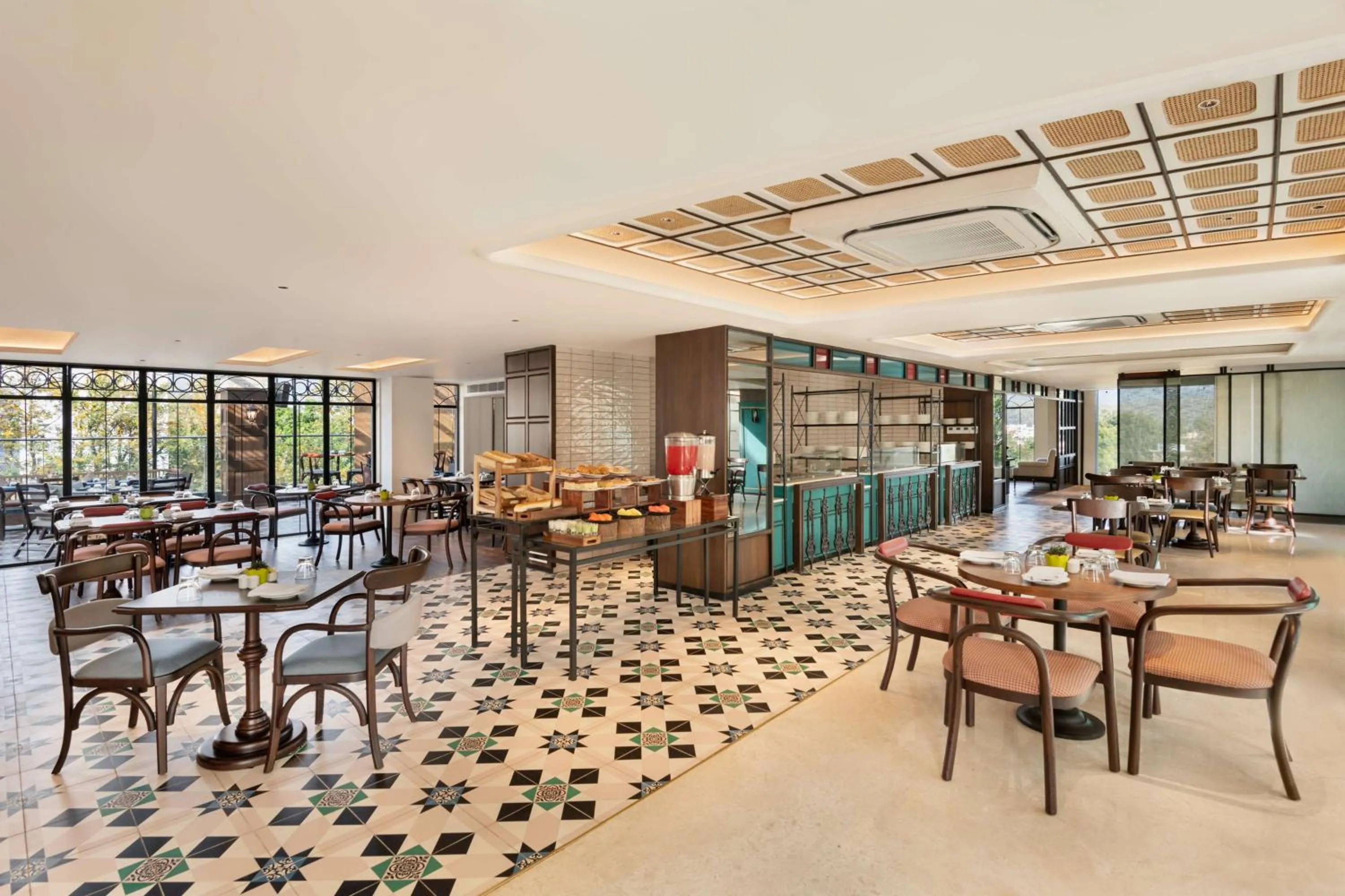 Restaurant/places to eat in Hyatt Centric Rajpur Road Dehradun