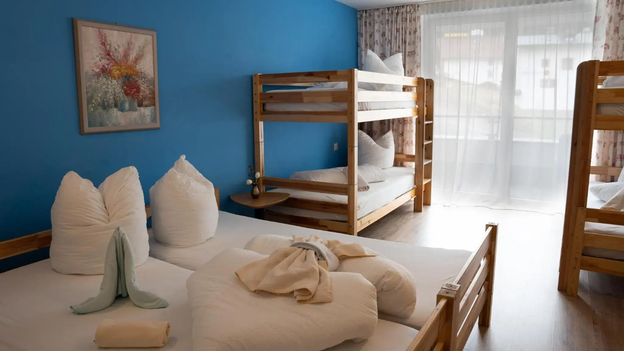 Family Room with Shared Bathroom in Ibex Hostel Family Room with Shared Bathroom in Ibex Hostel