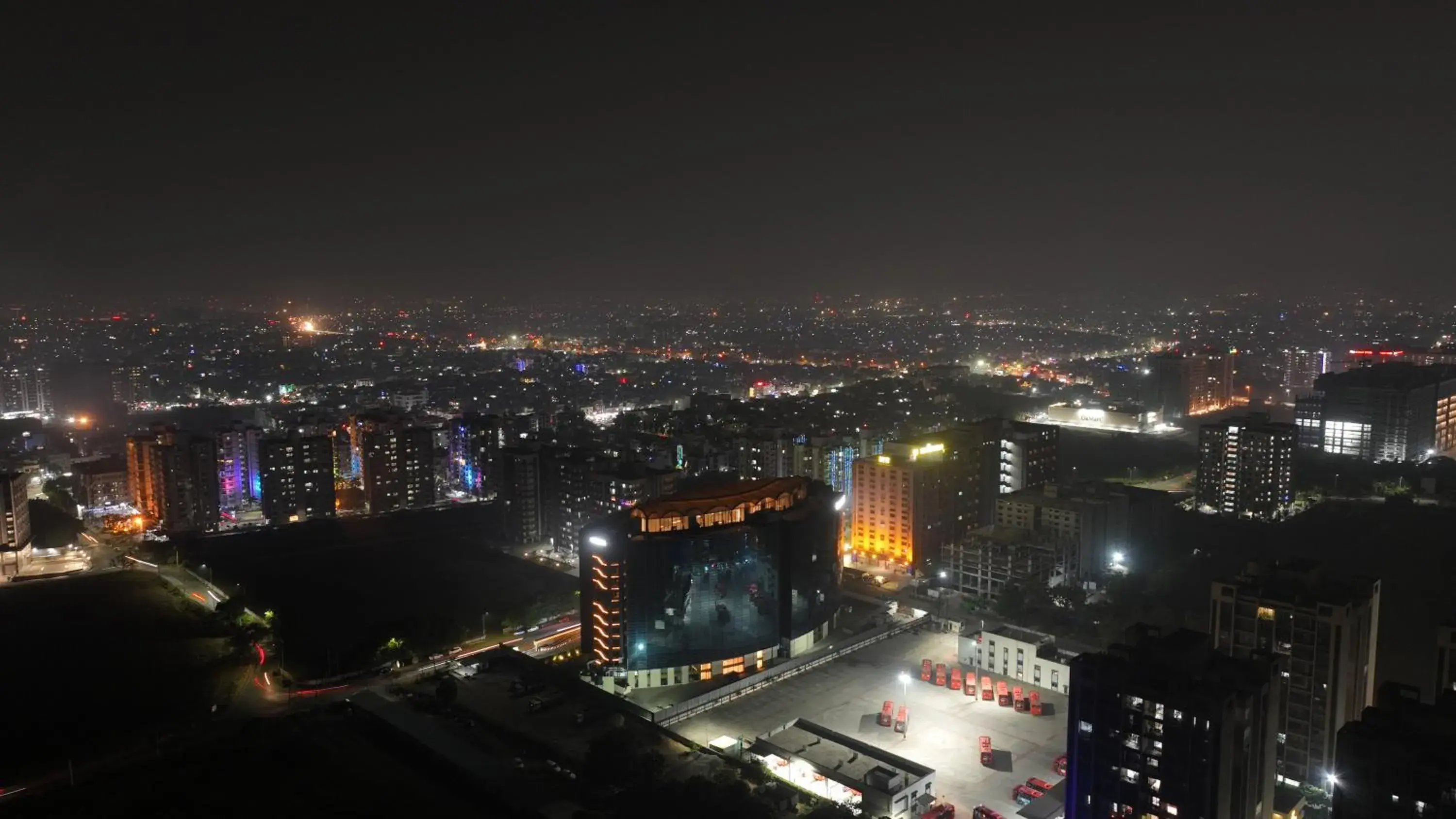 Property building in Regenta - The World Surat Property building in Regenta - The World Surat