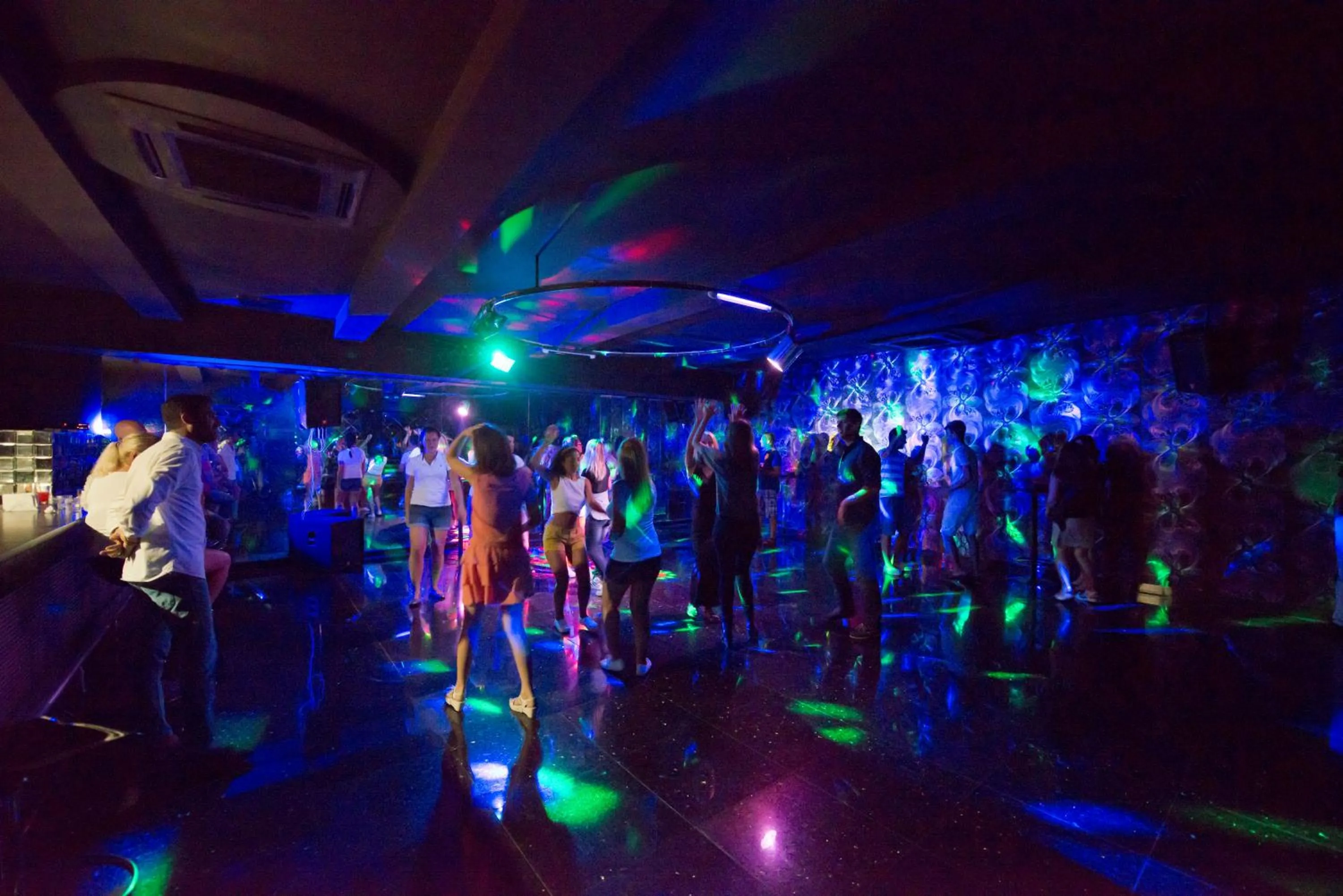 Evening entertainment in Raymar Resort & Aqua Ultra All Inclusive