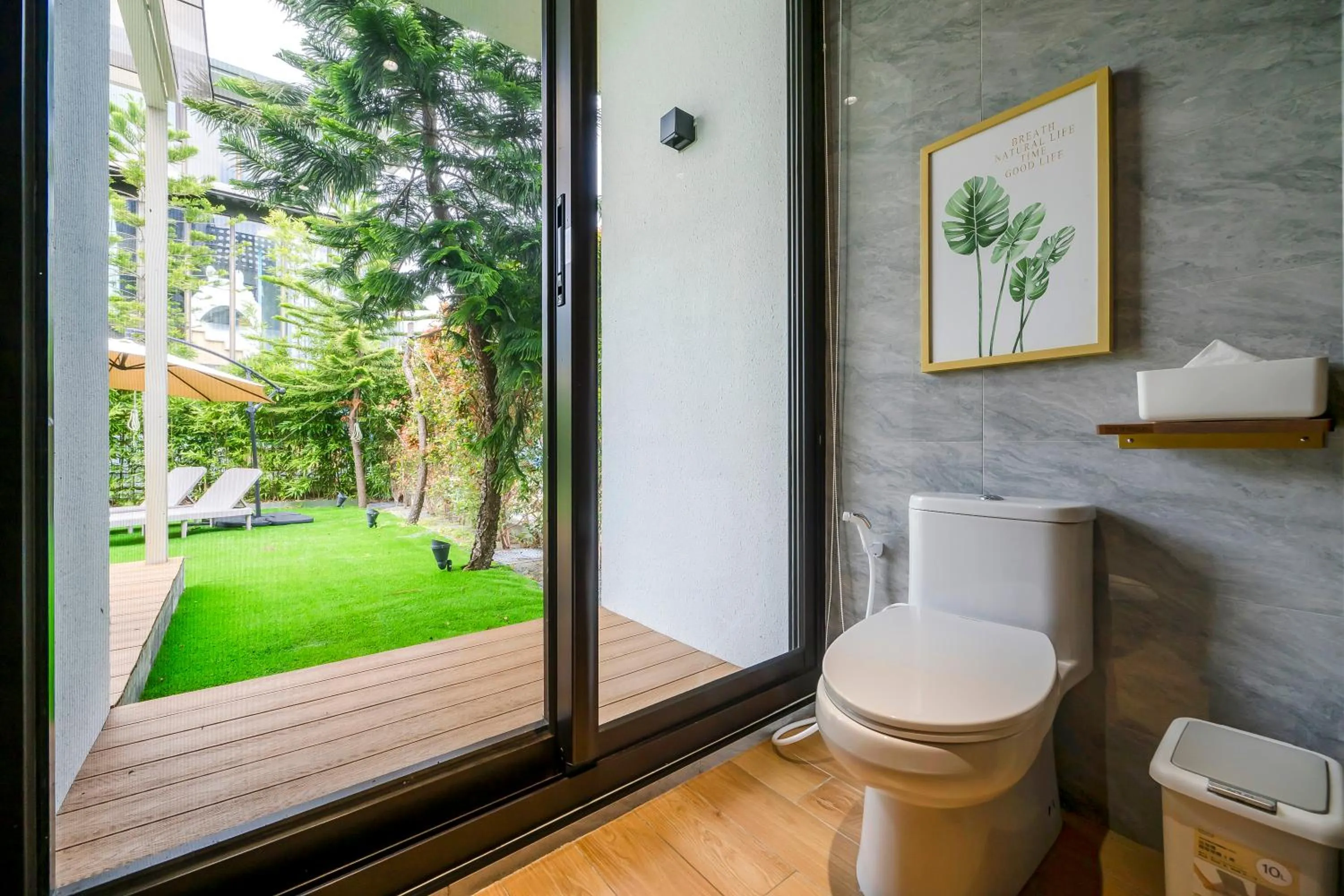 Bathroom in Ning Xia Time