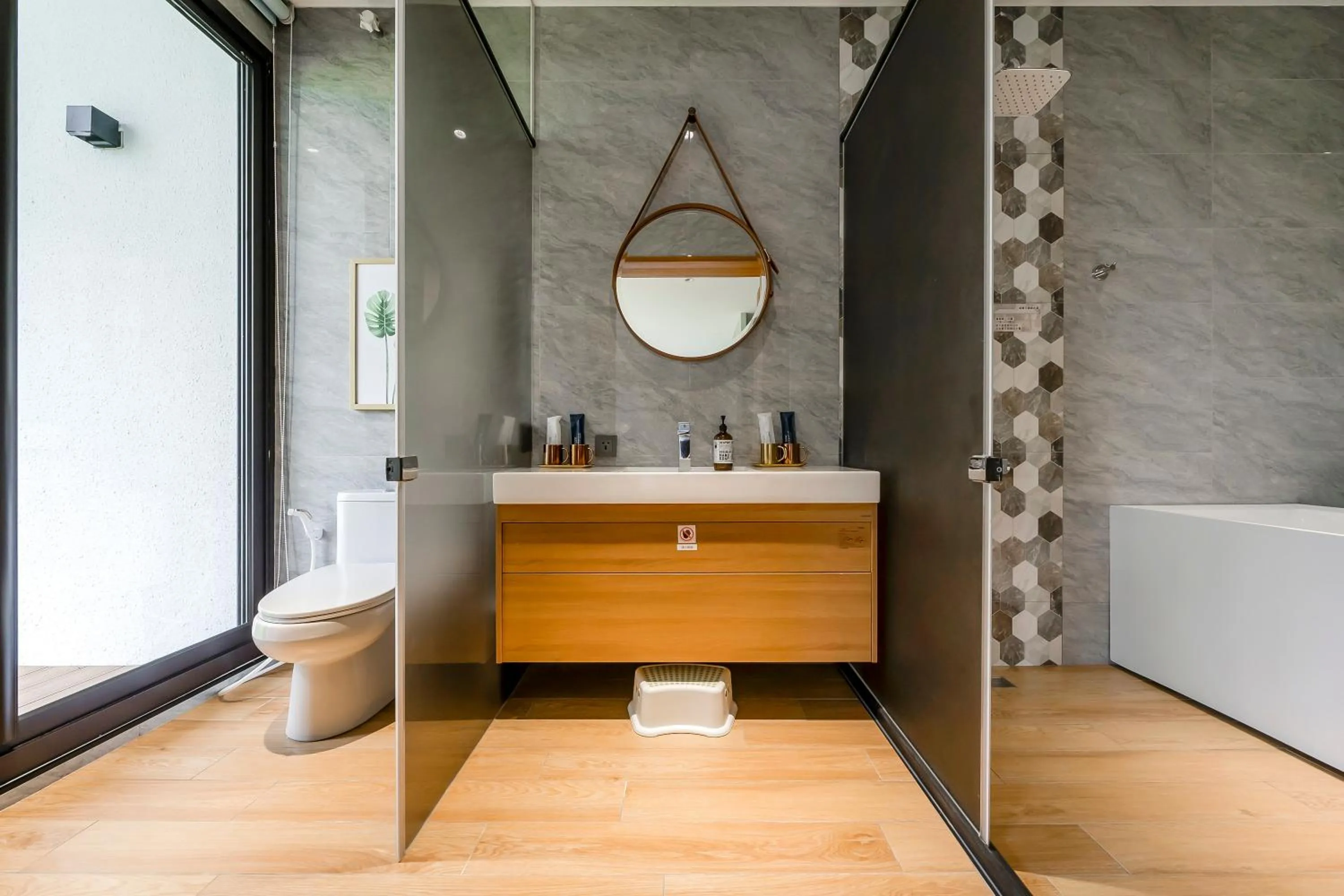 Bathroom in Ning Xia Time