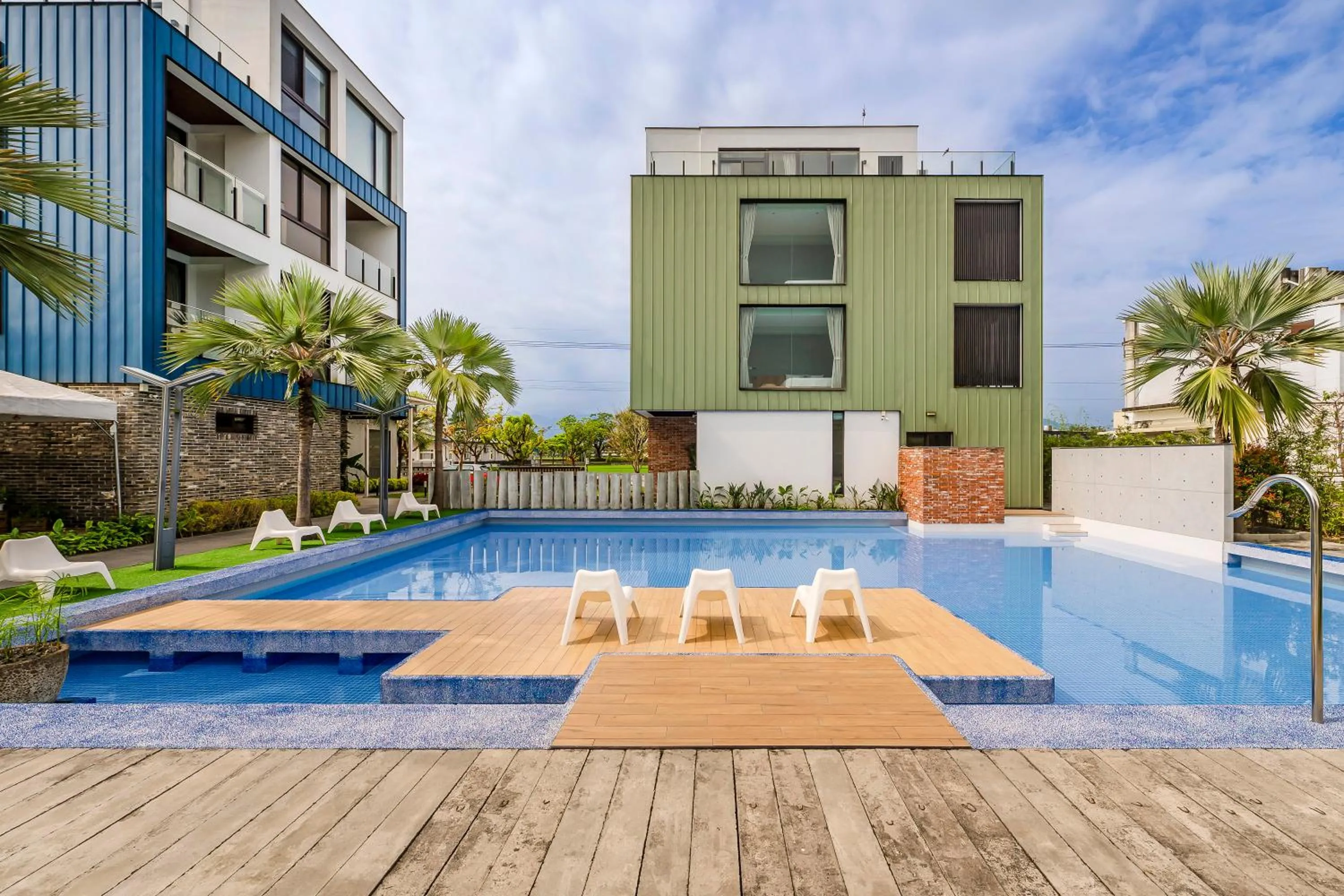 Pool view in Ning Xia Time