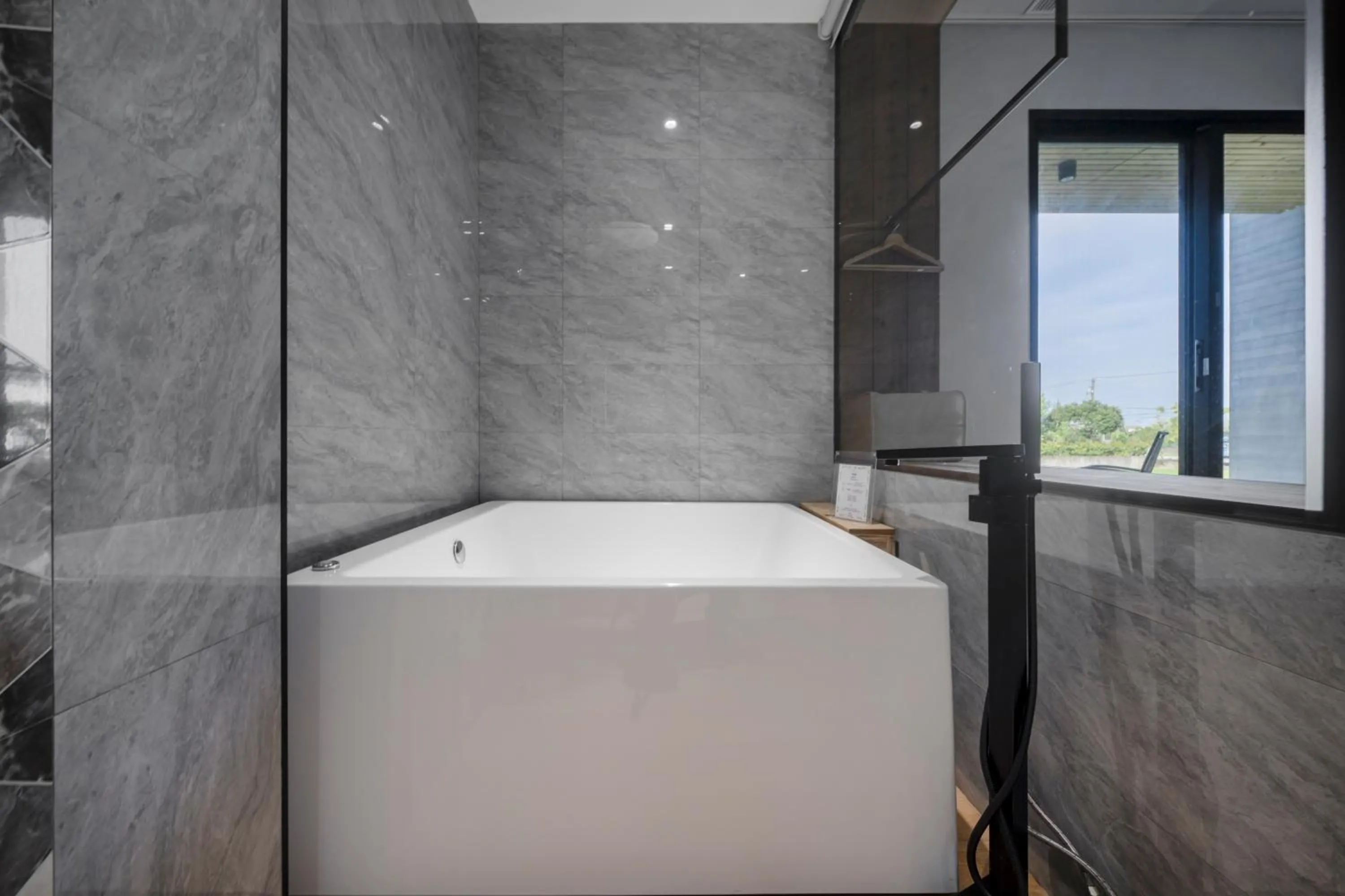 Bath in Ning Xia Time